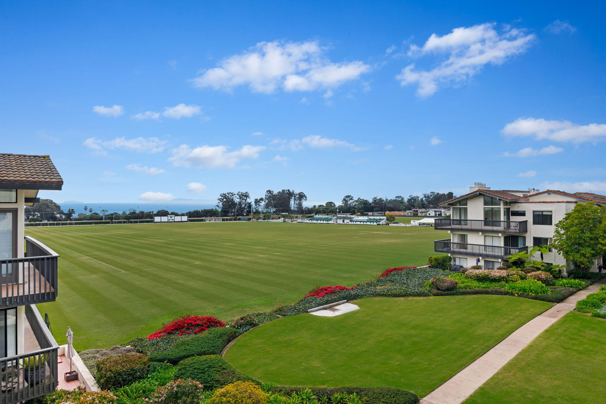 Carpinteria, California 93013, United States, 2 Bedrooms Bedrooms, ,2 BathroomsBathrooms,Residential,Active,6209