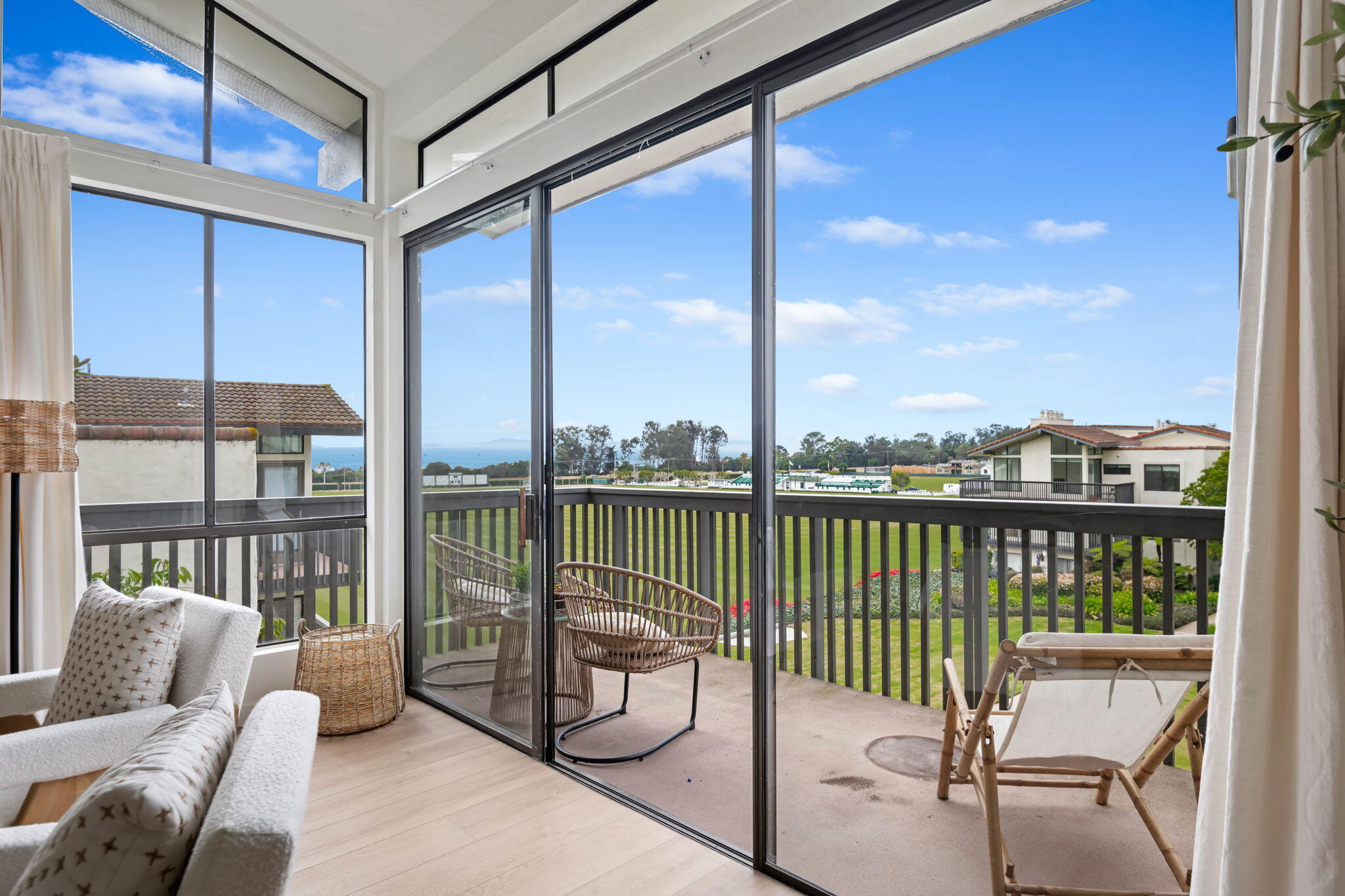 Carpinteria, California 93013, United States, 2 Bedrooms Bedrooms, ,2 BathroomsBathrooms,Residential,Active,6209