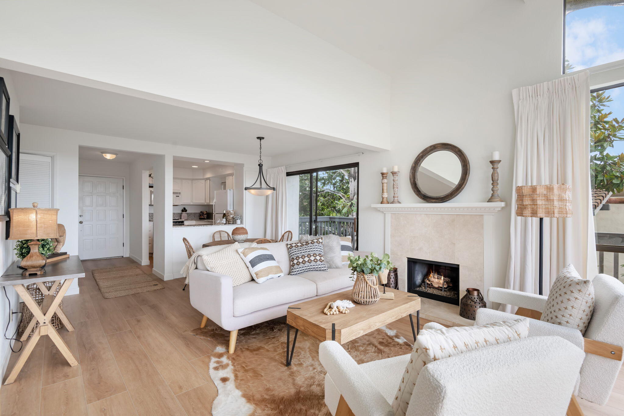 Carpinteria, California 93013, United States, 2 Bedrooms Bedrooms, ,2 BathroomsBathrooms,Residential,Active,6209