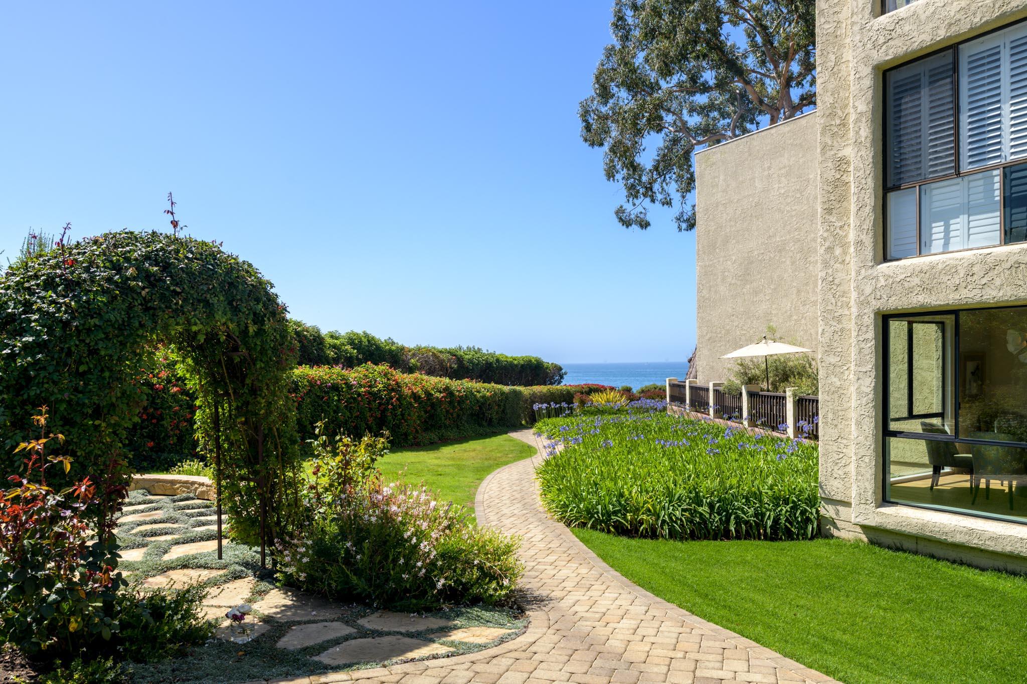 Santa Barbara, California 93108, United States, 2 Bedrooms Bedrooms, ,2 BathroomsBathrooms,Residential,Active,152860