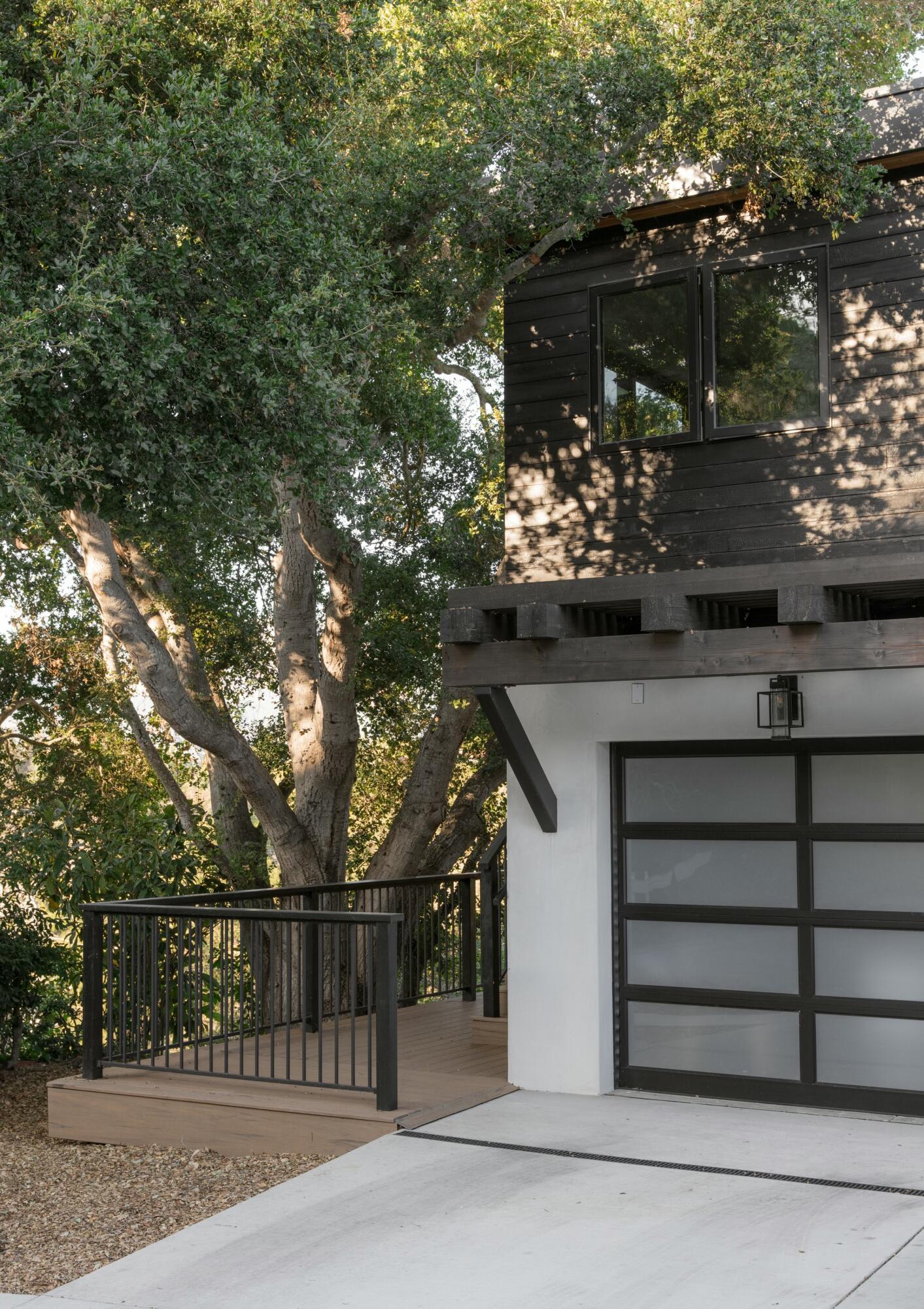 Santa Barbara, California 93109, United States, 4 Bedrooms Bedrooms, ,4 BathroomsBathrooms,Residential,Active,17148