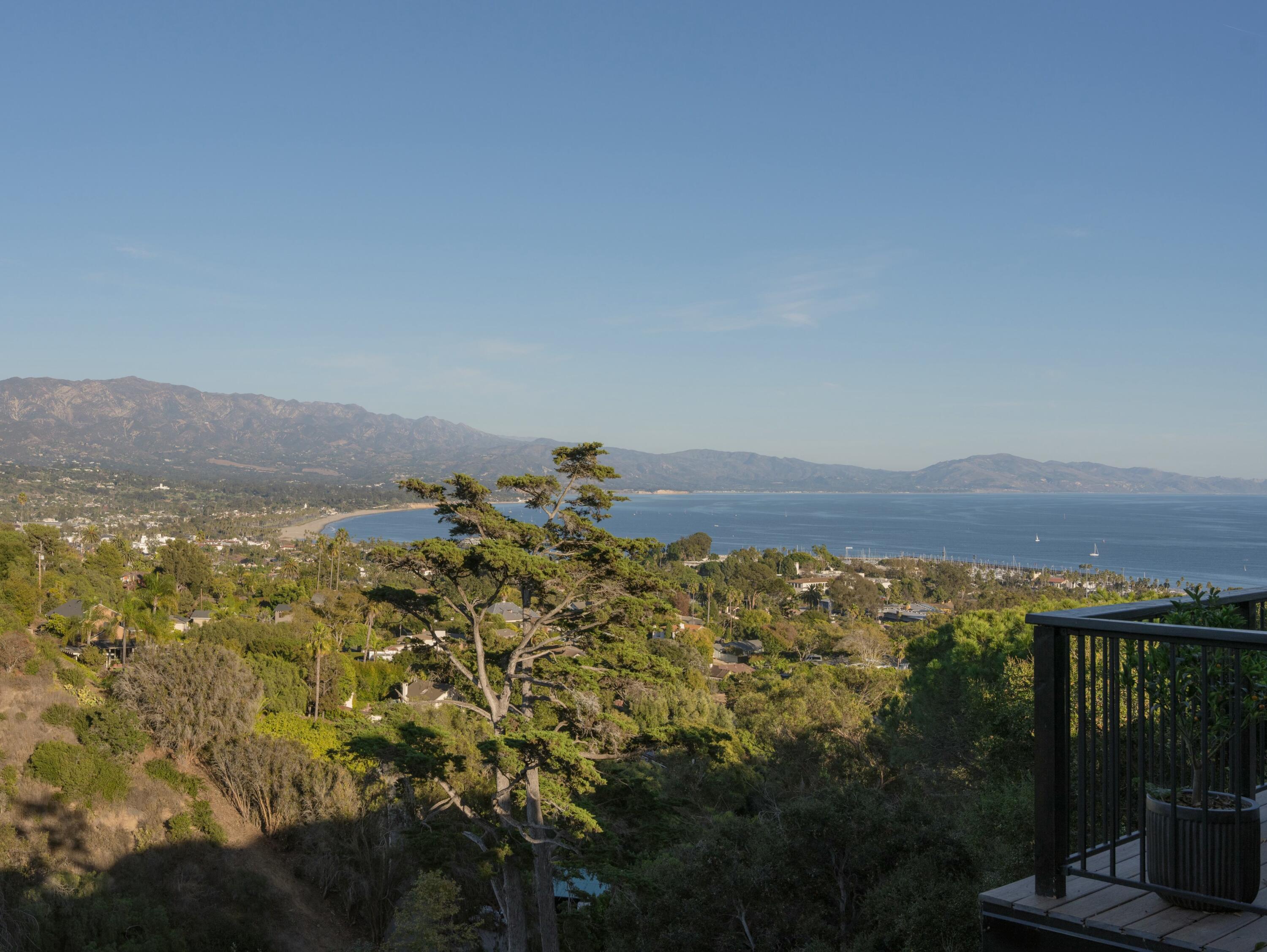 Santa Barbara, California 93109, United States, 4 Bedrooms Bedrooms, ,4 BathroomsBathrooms,Residential,Active,17148