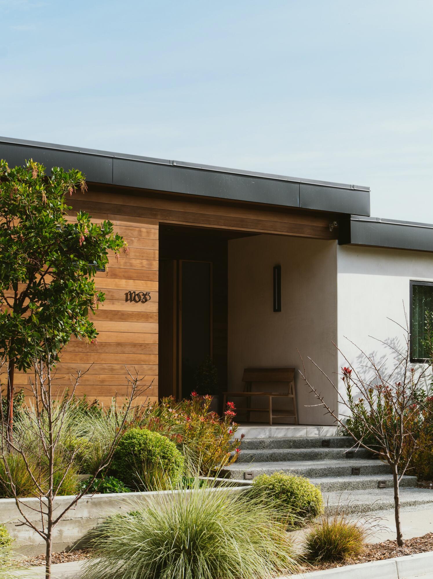 Santa Barbara, California 93109, United States, 4 Bedrooms Bedrooms, ,4 BathroomsBathrooms,Residential,Active,17148