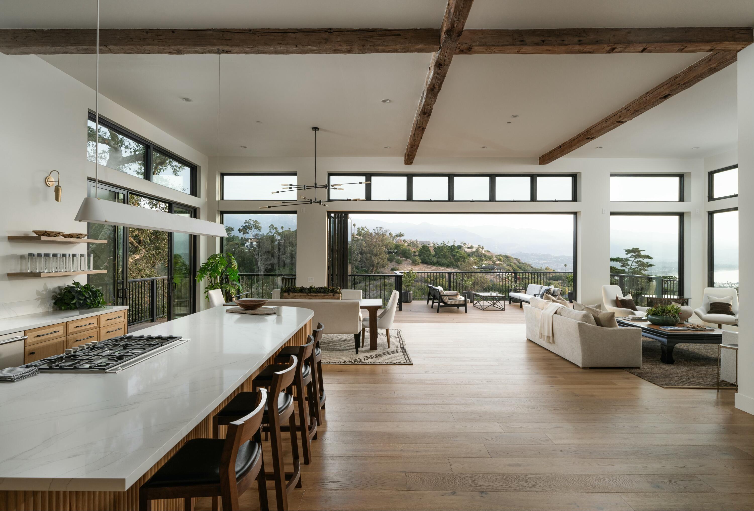 Santa Barbara, California 93109, United States, 4 Bedrooms Bedrooms, ,4 BathroomsBathrooms,Residential,Active,17148