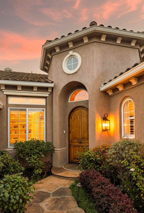 271 King Daniel Lane GOLETA CA 93117