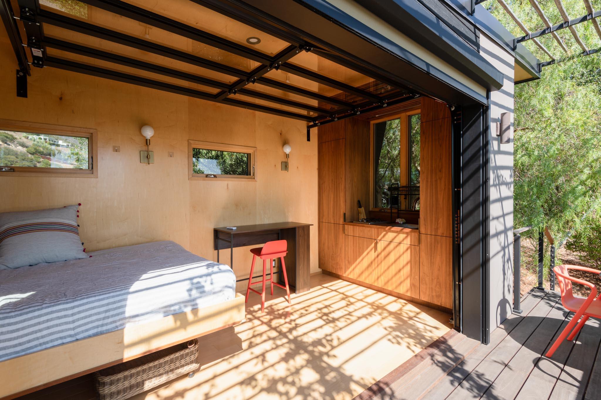 Montecito, California 93108, United States, 4 Bedrooms Bedrooms, ,5 BathroomsBathrooms,Residential,Pending,18929