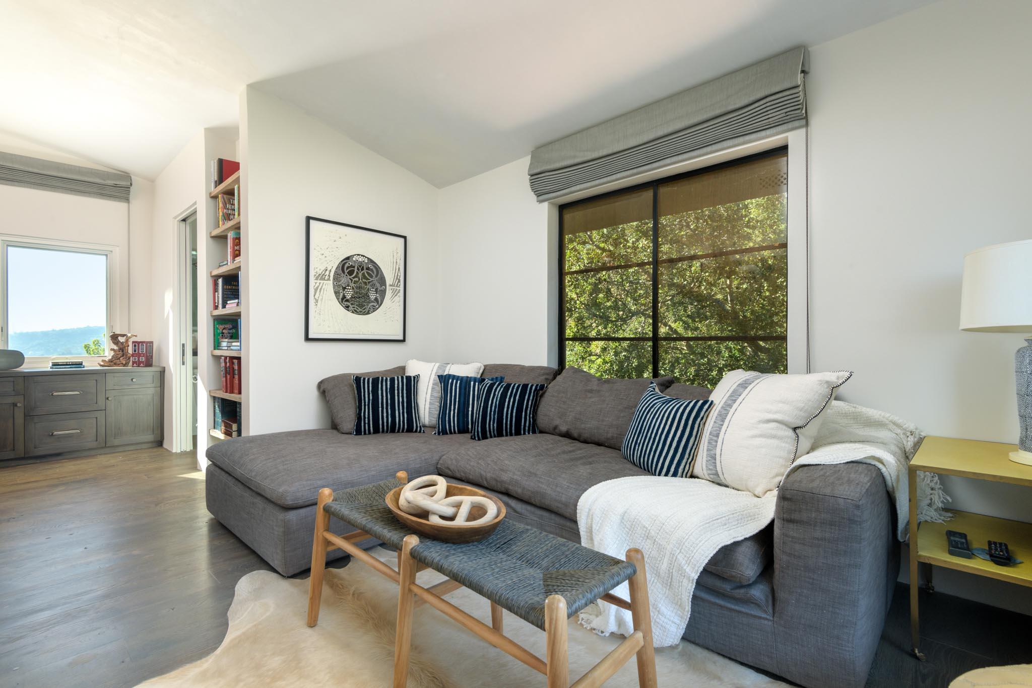 Montecito, California 93108, United States, 4 Bedrooms Bedrooms, ,5 BathroomsBathrooms,Residential,Pending,18929