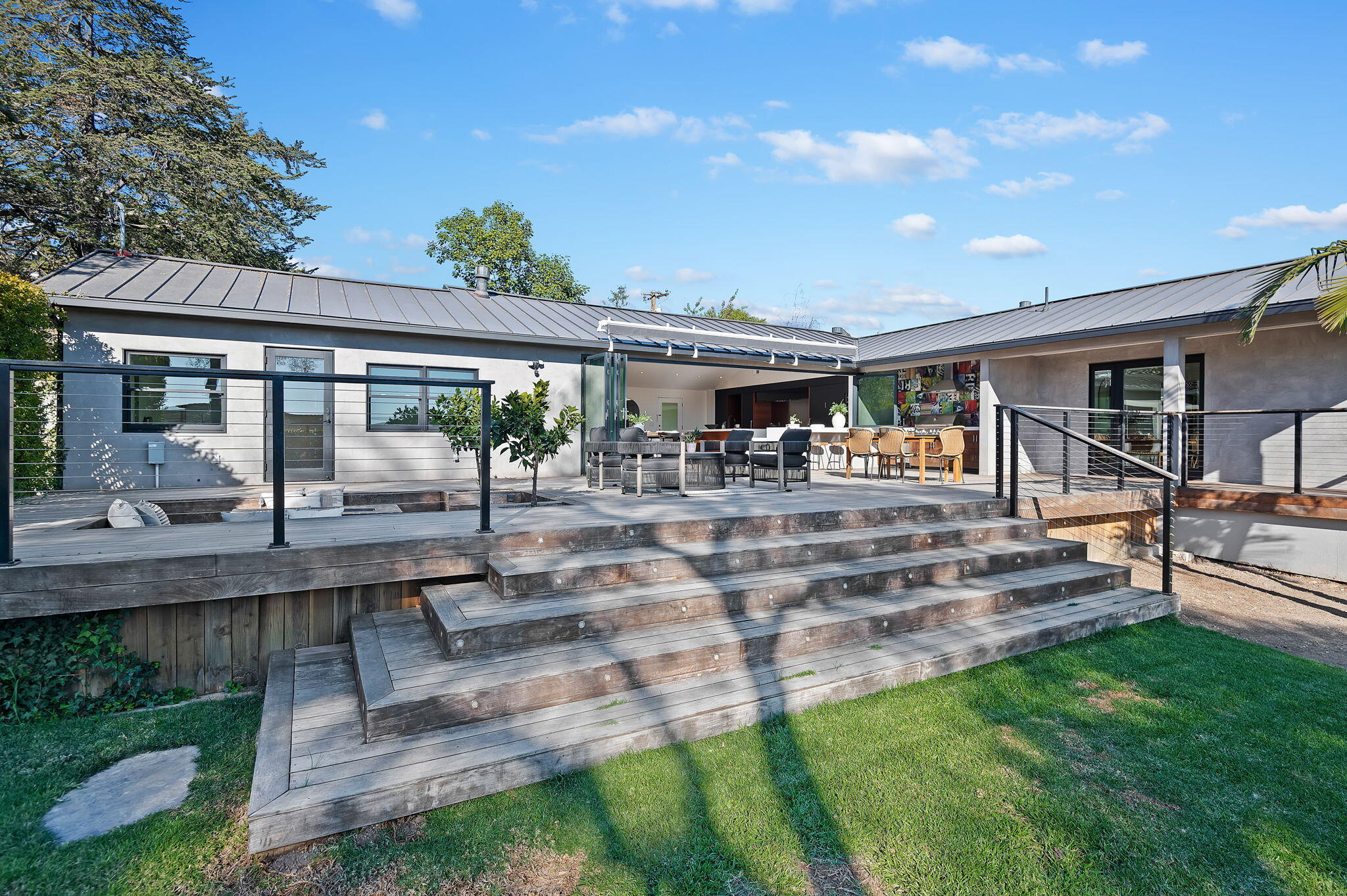 Santa Barbara, California 93108, United States, 3 Bedrooms Bedrooms, ,2 BathroomsBathrooms,Residential,Pending,13521