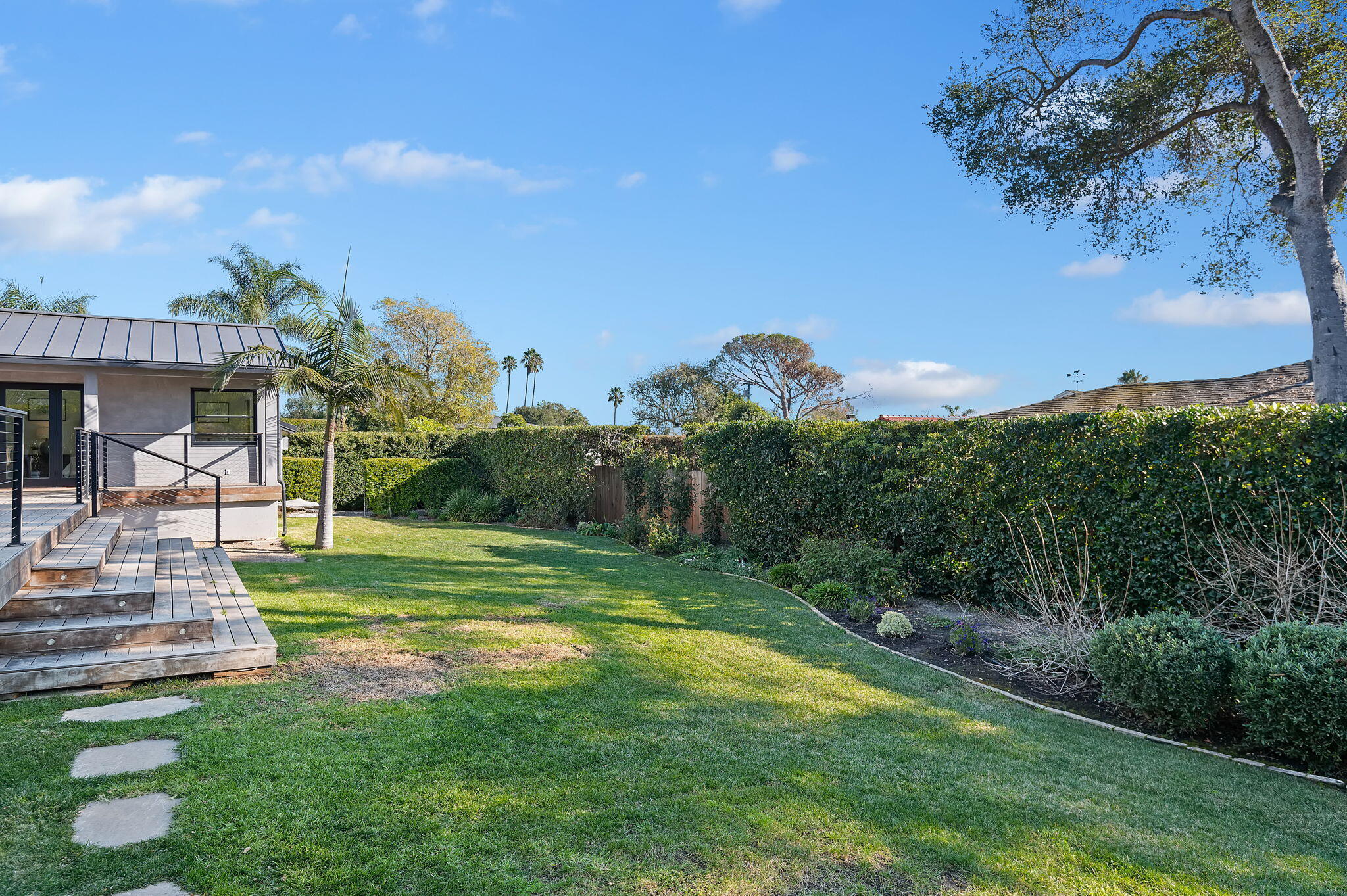 Santa Barbara, California 93108, United States, 3 Bedrooms Bedrooms, ,2 BathroomsBathrooms,Residential,Pending,13521