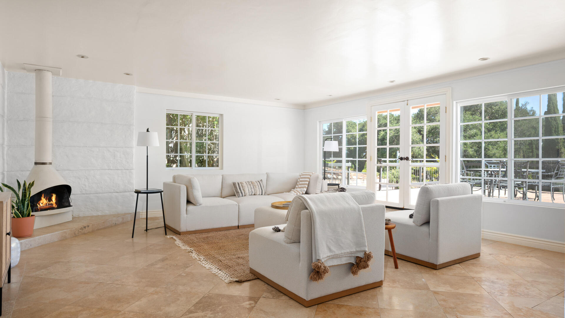 Solvang, California 93463, United States, 3 Bedrooms Bedrooms, ,2 BathroomsBathrooms,Residential,Active,189152