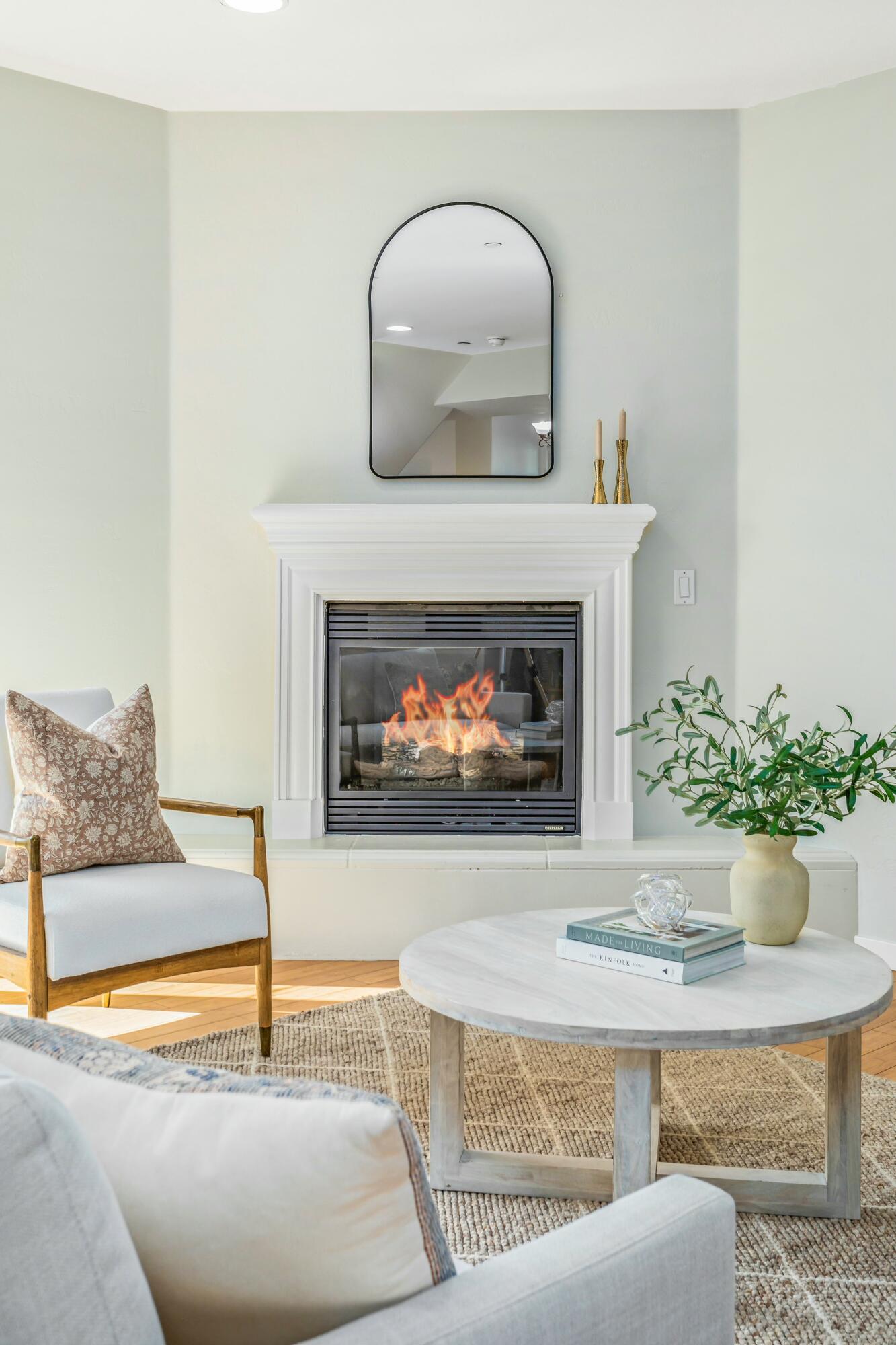 Goleta, California 93117, United States, 3 Bedrooms Bedrooms, ,3 BathroomsBathrooms,Residential,Active,81180