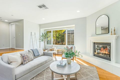 345 Kellogg Way Unit 2, Goleta, CA 93117 - MLS#: 25-904