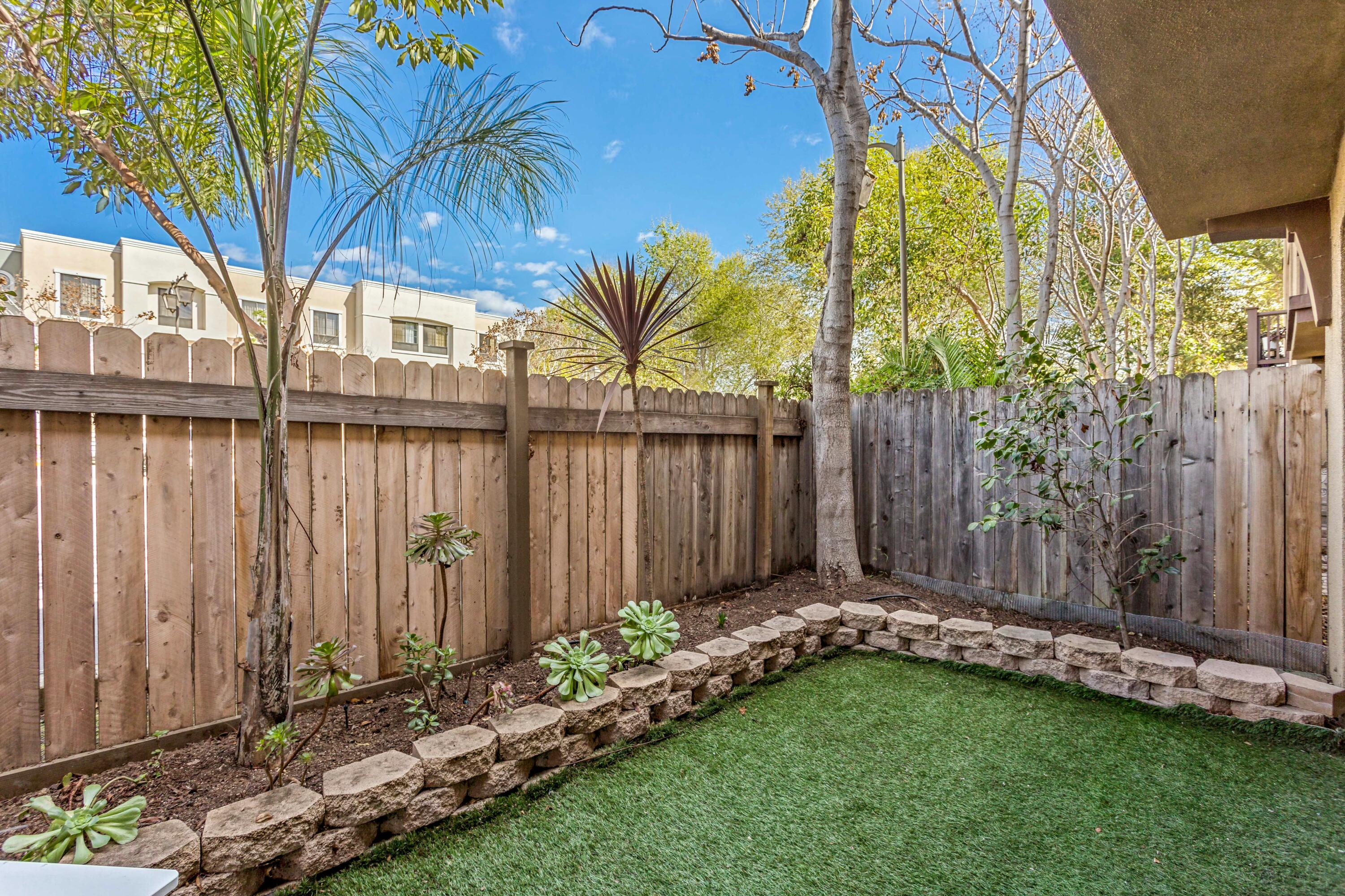 Goleta, California 93117, United States, 3 Bedrooms Bedrooms, ,3 BathroomsBathrooms,Residential,Active,81180