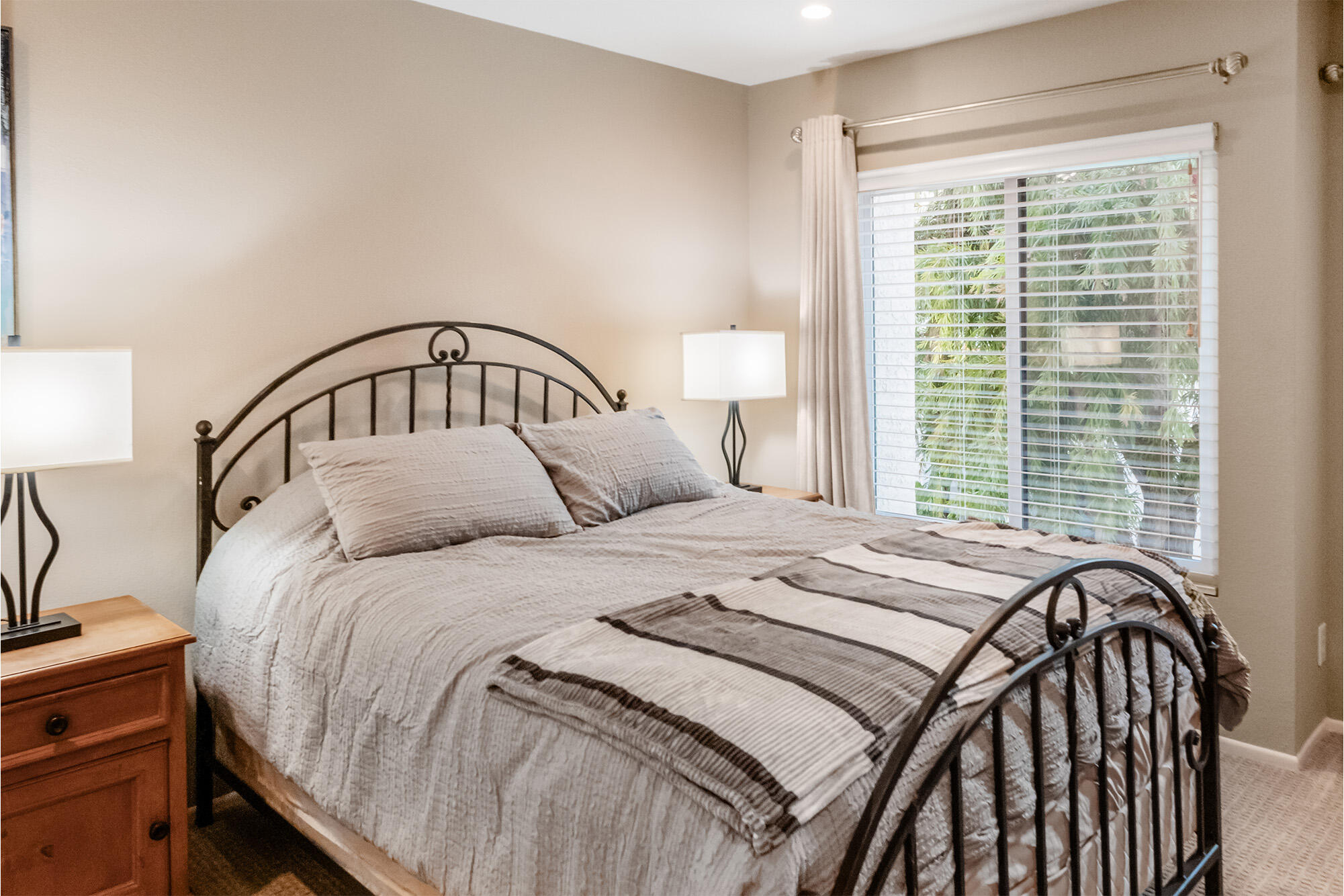 Carpinteria, California 93013, United States, 2 Bedrooms Bedrooms, ,2 BathroomsBathrooms,Residential,Active,210501