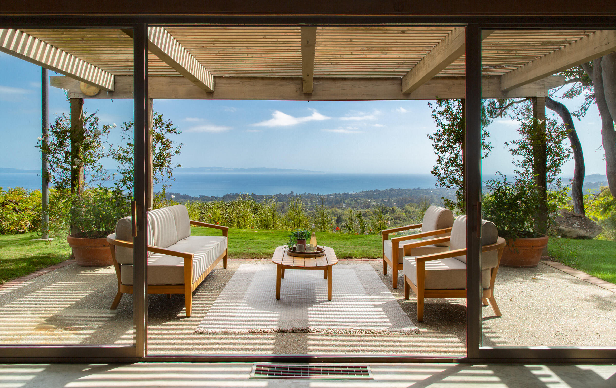 2200 Bella Vista Drive
