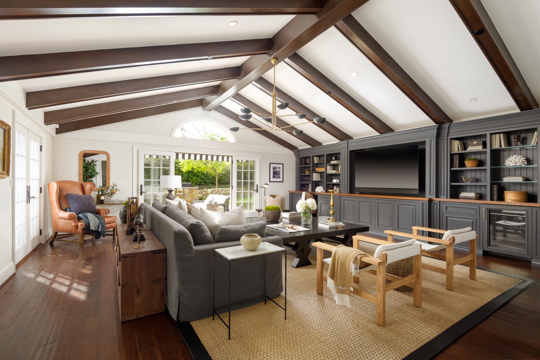 Montecito, California 93108, United States, 4 Bedrooms Bedrooms, ,5 BathroomsBathrooms,Residential,Active,238874