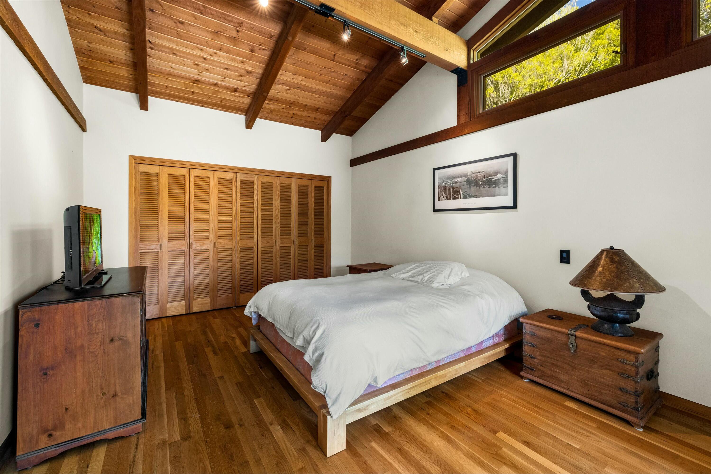 Santa Barbara, California 93111, United States, 3 Bedrooms Bedrooms, ,2 BathroomsBathrooms,Residential,Active,91460