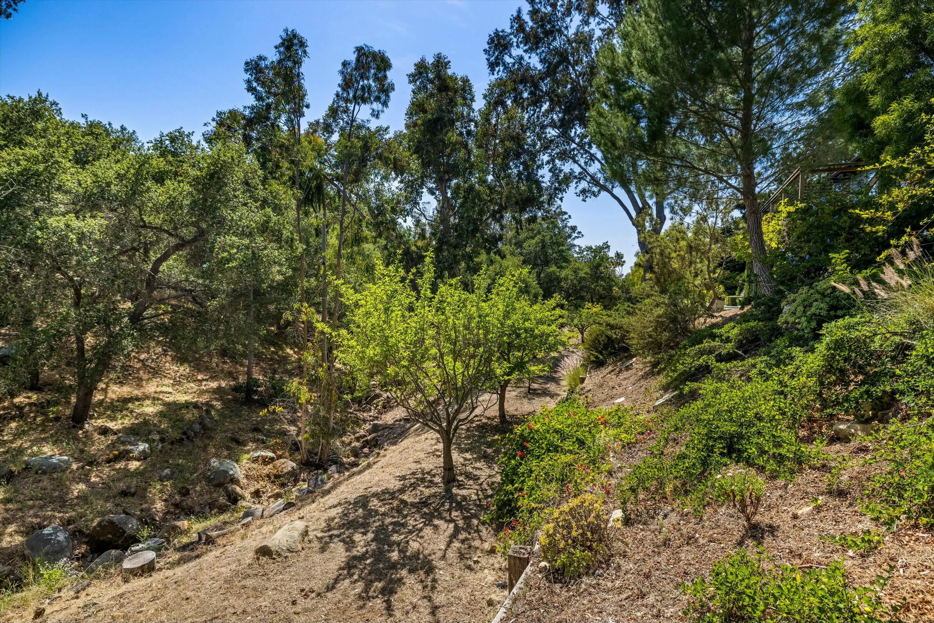 Santa Barbara, California 93111, United States, 3 Bedrooms Bedrooms, ,2 BathroomsBathrooms,Residential,Active,91460