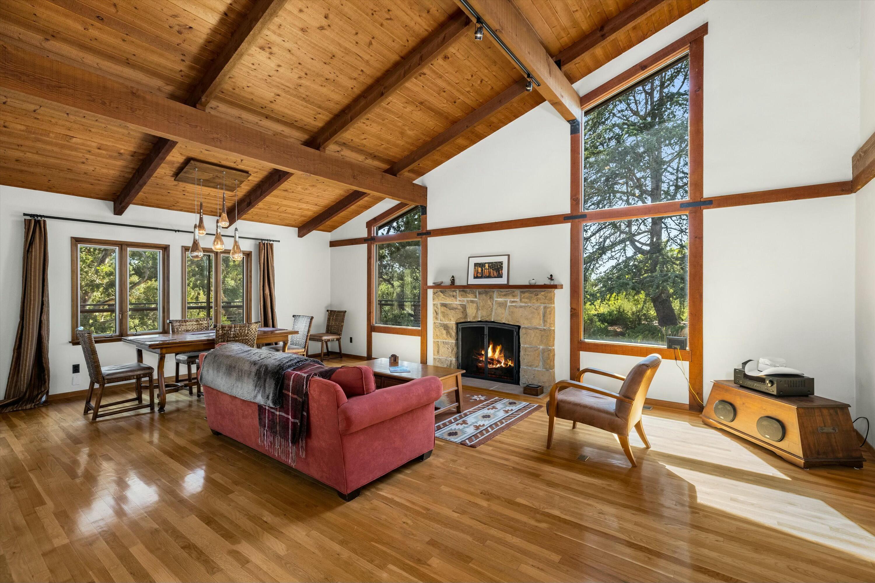 Santa Barbara, California 93111, United States, 3 Bedrooms Bedrooms, ,2 BathroomsBathrooms,Residential,Active,91460