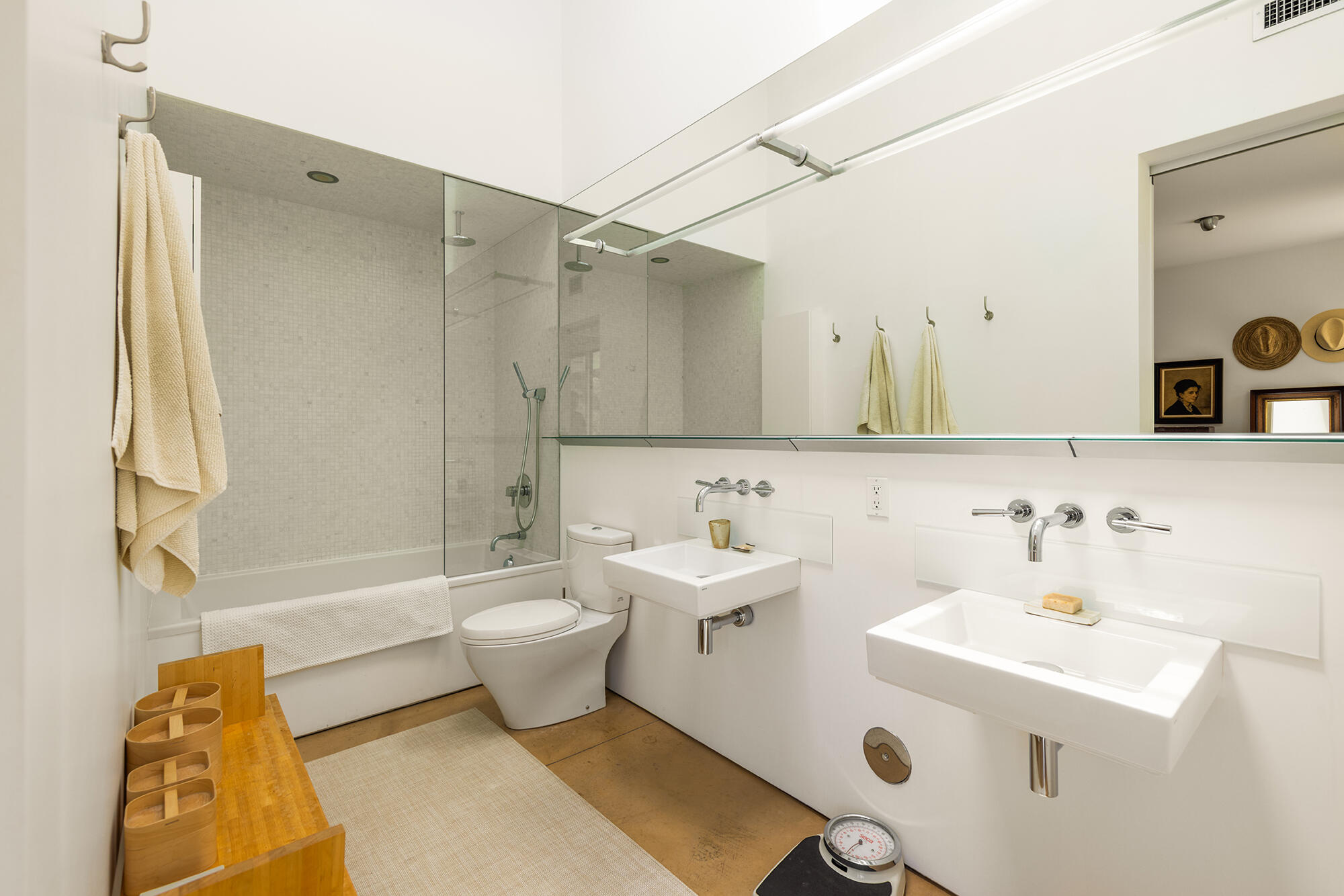 Ojai, California 93023, United States, 4 Bedrooms Bedrooms, ,3 BathroomsBathrooms,Residential,Active,232112