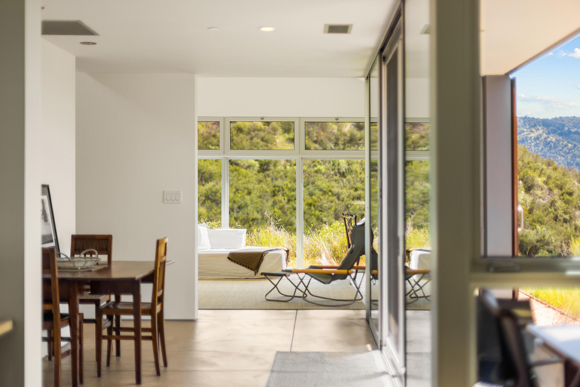 Ojai, California 93023, United States, 4 Bedrooms Bedrooms, ,3 BathroomsBathrooms,Residential,Active,232112