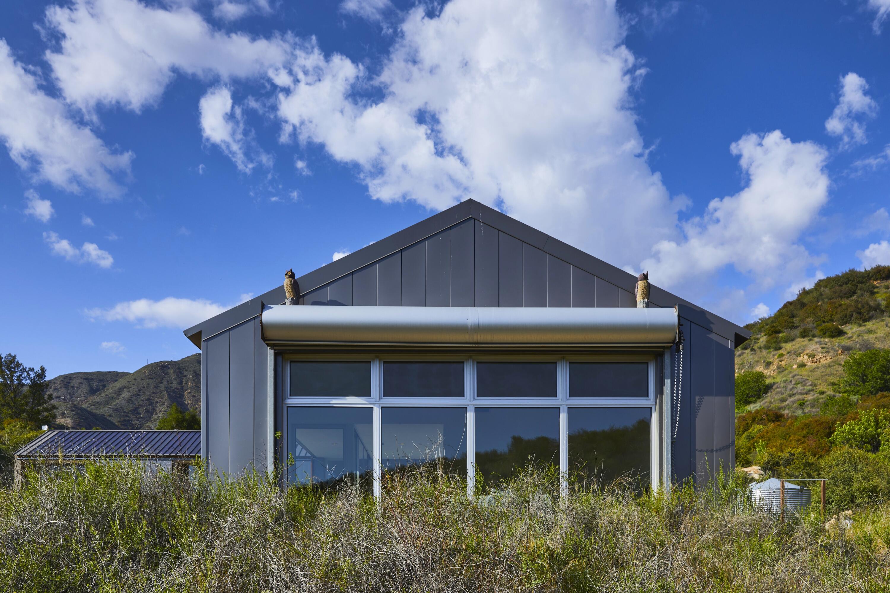 Ojai, California 93023, United States, 4 Bedrooms Bedrooms, ,3 BathroomsBathrooms,Residential,Active,232112