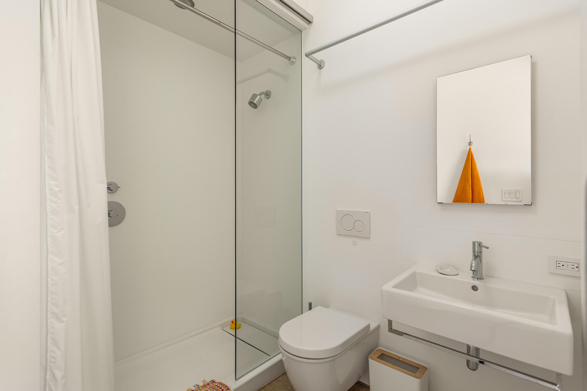 Ojai, California 93023, United States, 4 Bedrooms Bedrooms, ,3 BathroomsBathrooms,Residential,Active,232112