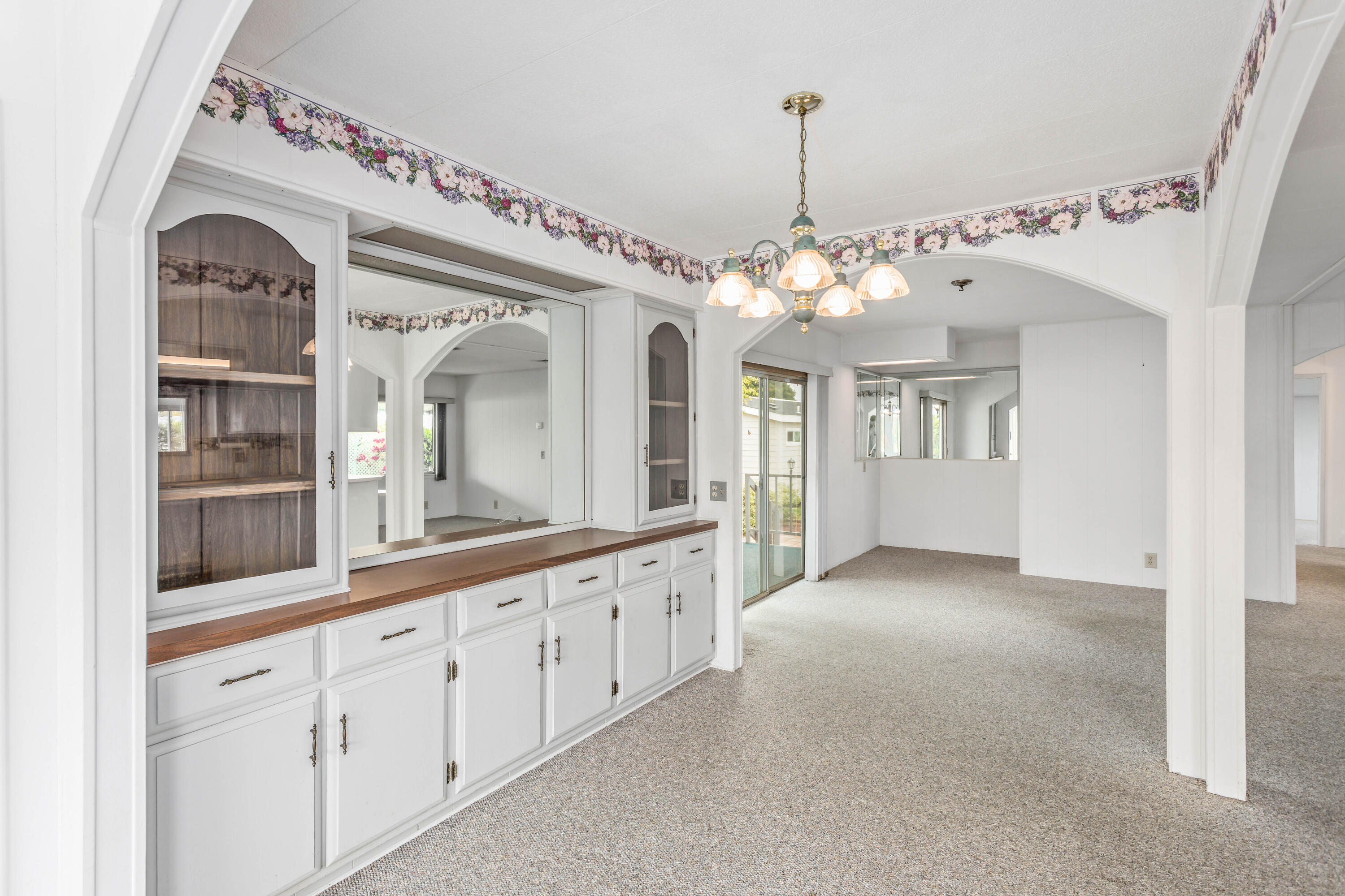 Carpinteria, California 93013, United States, 2 Bedrooms Bedrooms, ,2 BathroomsBathrooms,Residential,Active,123348