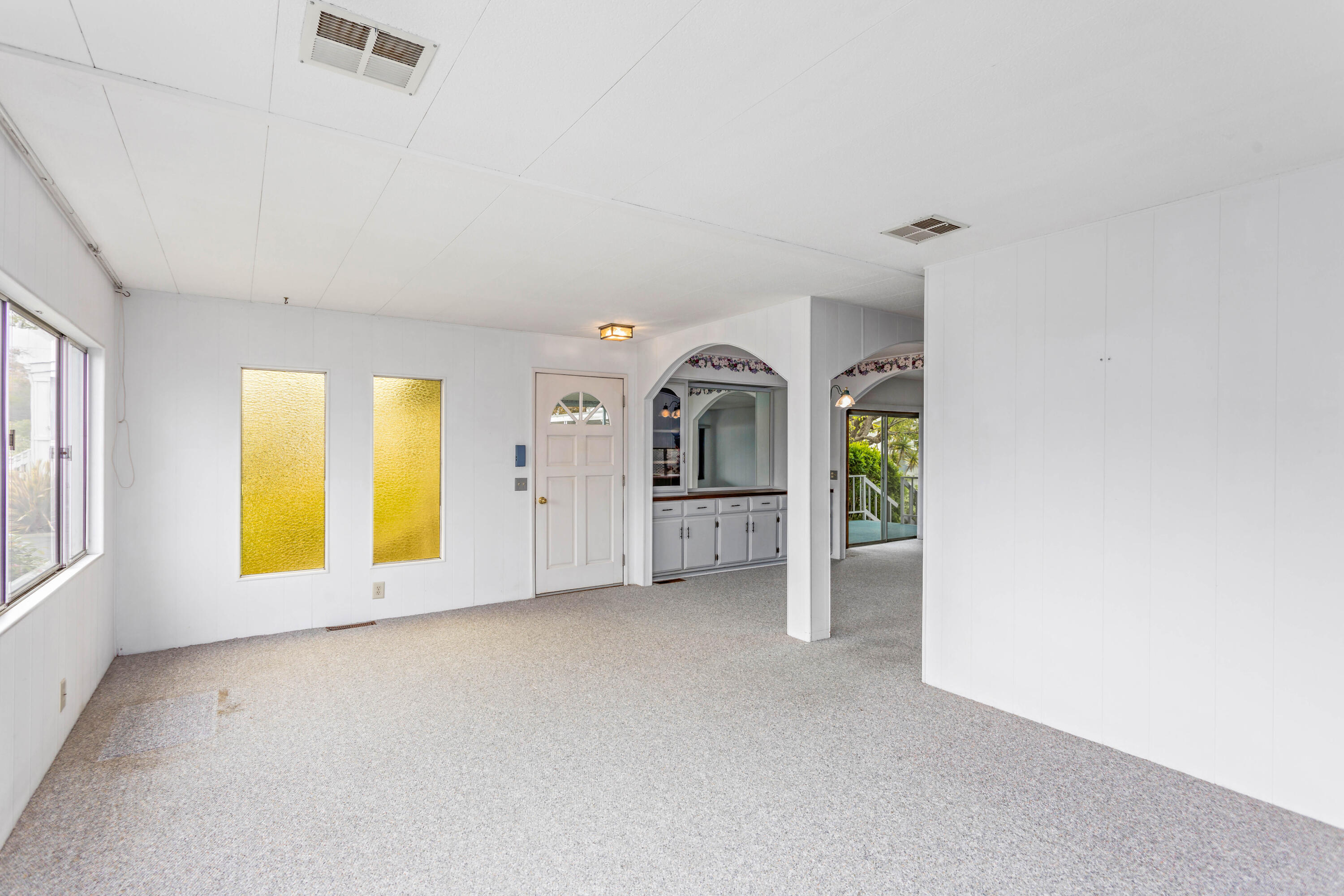 Carpinteria, California 93013, United States, 2 Bedrooms Bedrooms, ,2 BathroomsBathrooms,Residential,Active,123348