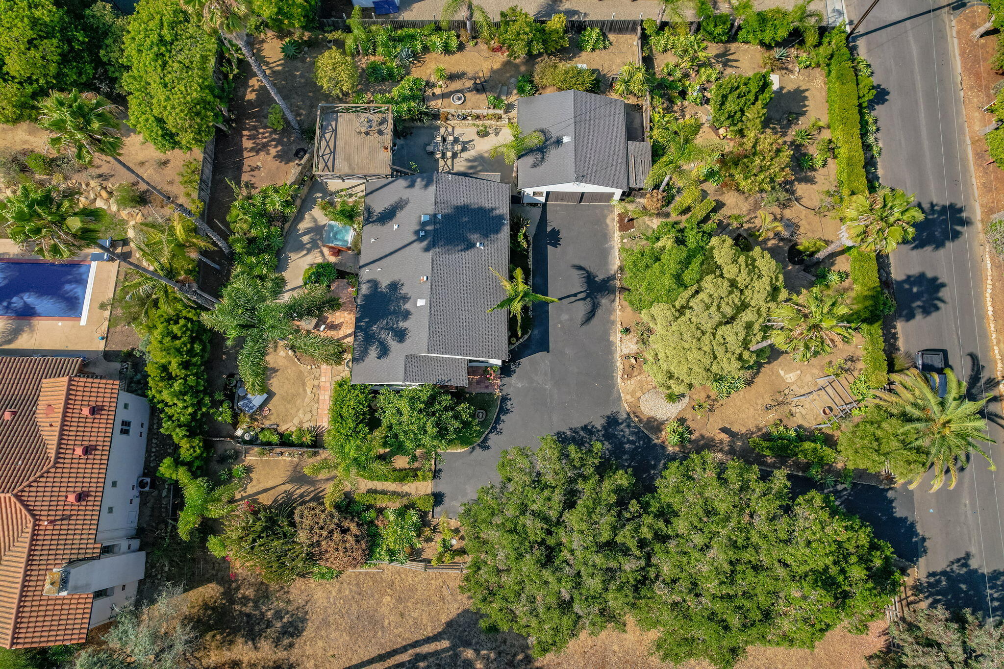 Santa Barbara, California 93111, United States, 3 Bedrooms Bedrooms, ,2 BathroomsBathrooms,Residential,Active,200982