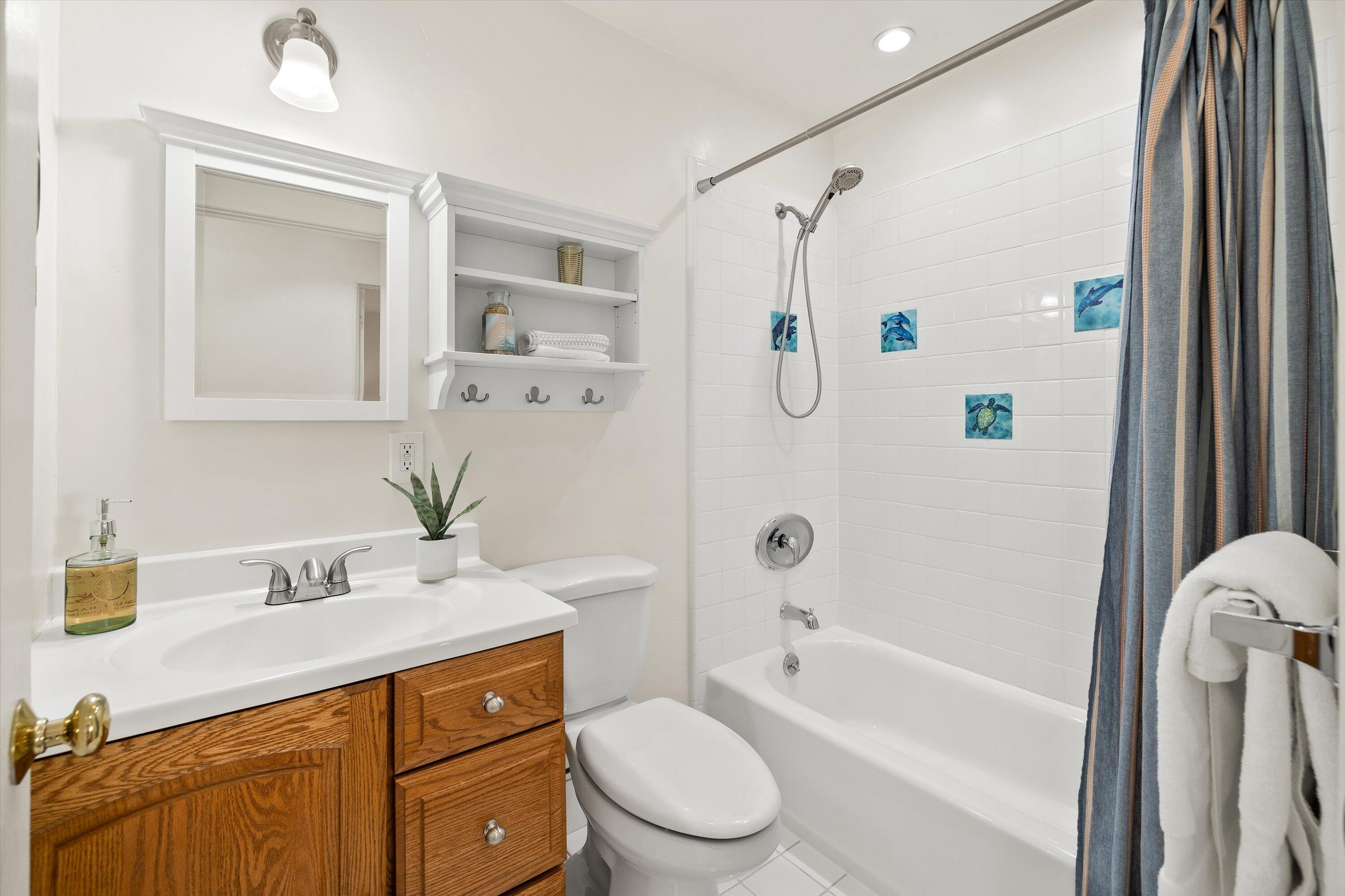 Santa Barbara, California 93110, United States, 4 Bedrooms Bedrooms, ,3 BathroomsBathrooms,Residential,Pending,11588