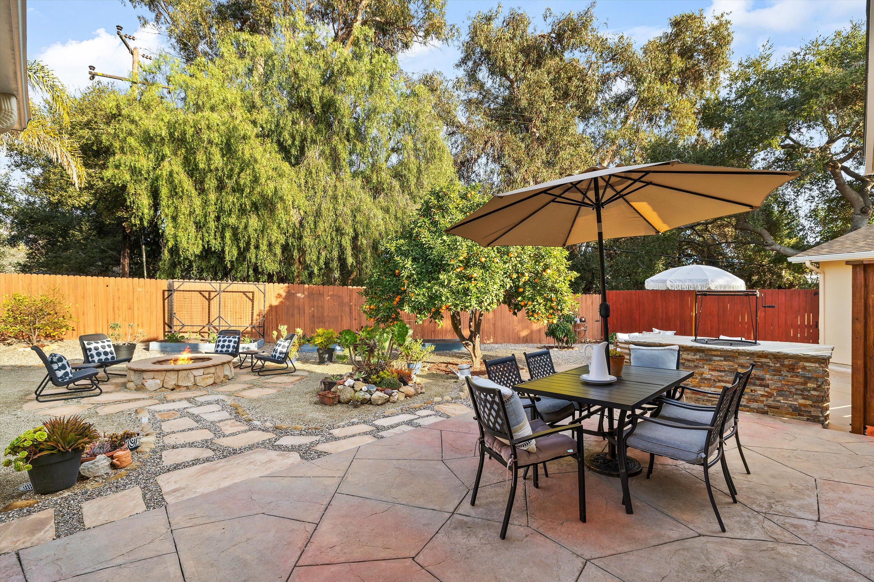 Santa Barbara, California 93110, United States, 4 Bedrooms Bedrooms, ,3 BathroomsBathrooms,Residential,Pending,11588