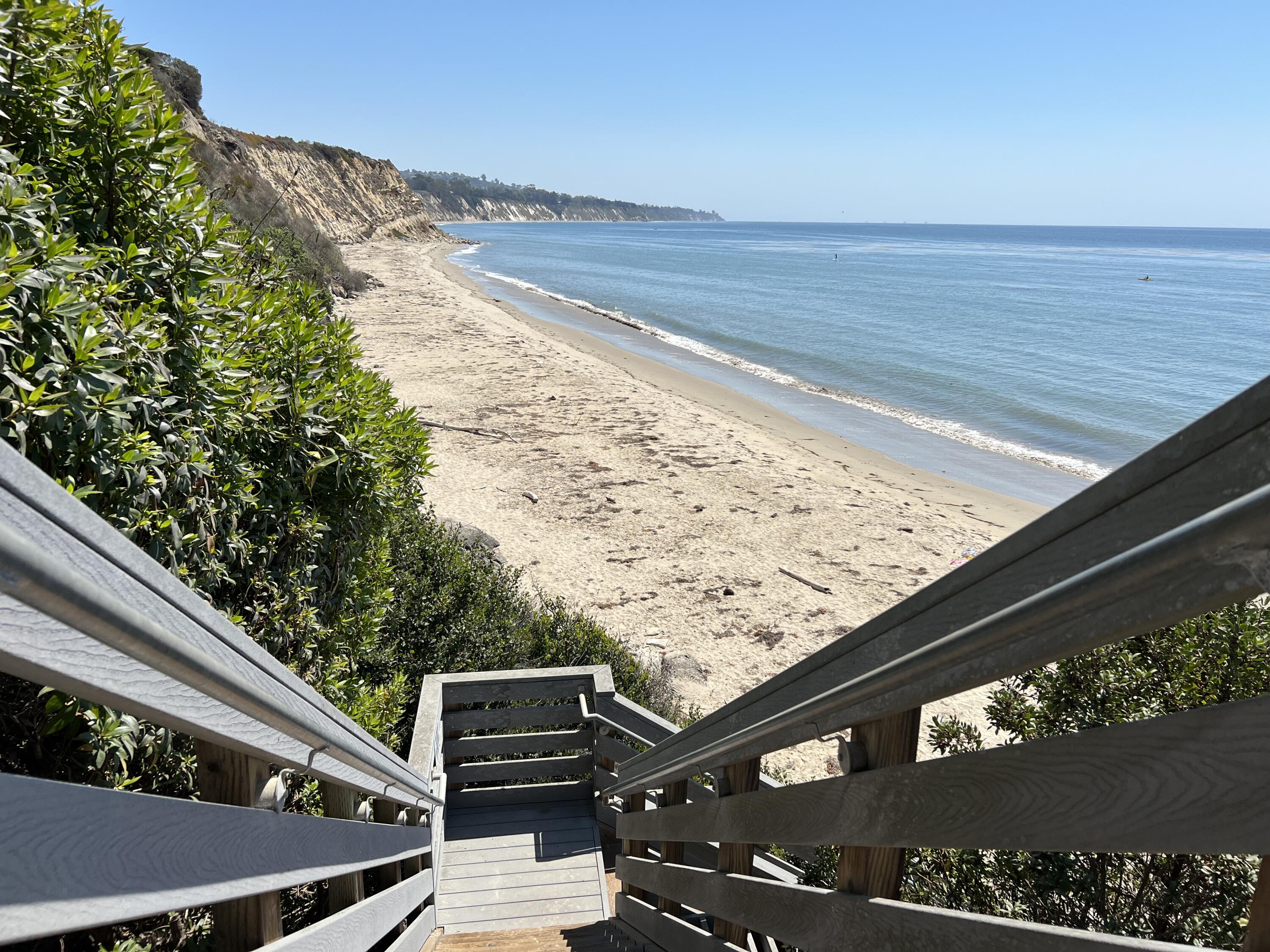 Santa Barbara, California 93111, United States, 5 Bedrooms Bedrooms, ,5 BathroomsBathrooms,Residential,Active,201330