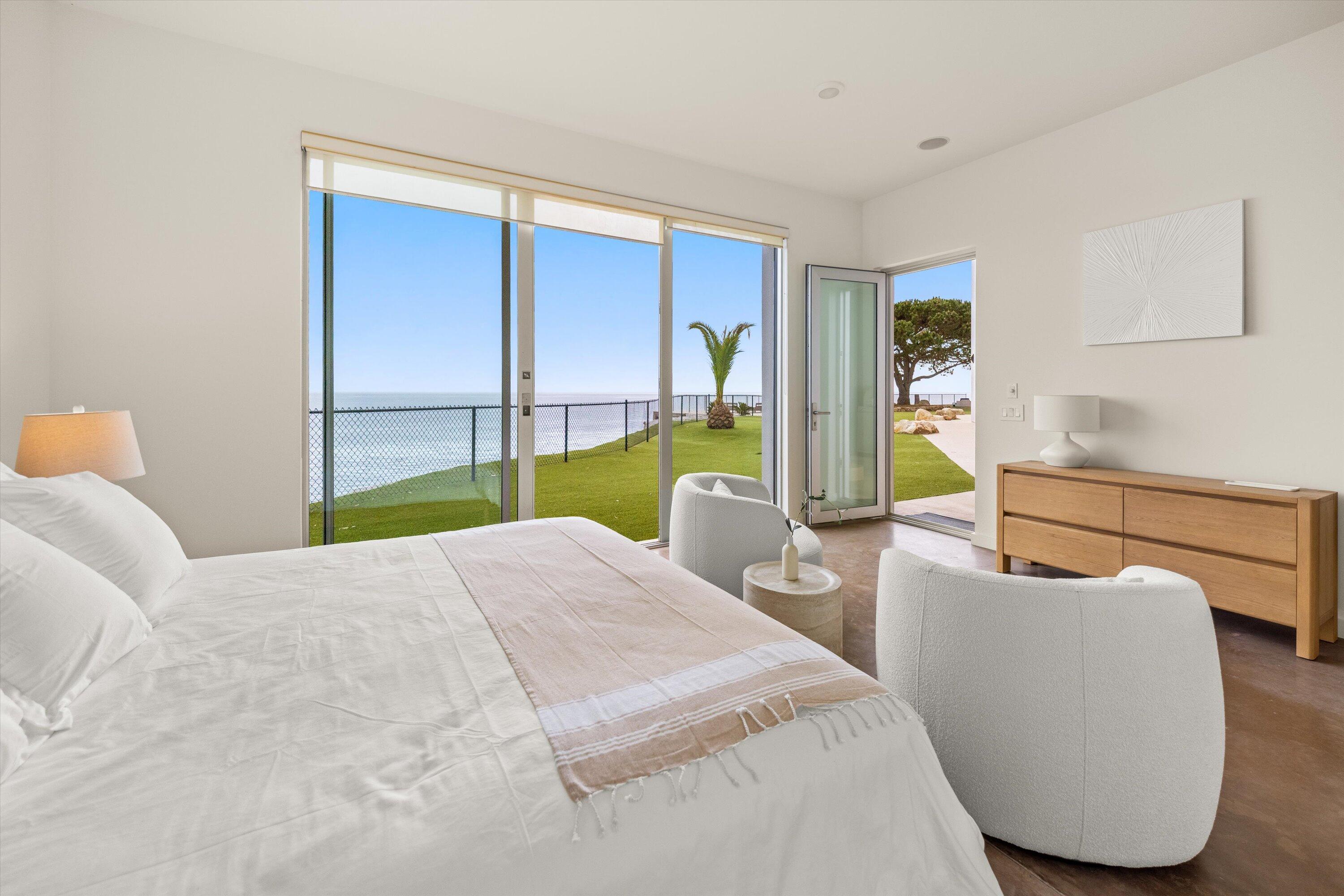 Santa Barbara, California 93111, United States, 5 Bedrooms Bedrooms, ,5 BathroomsBathrooms,Residential,Active,201330