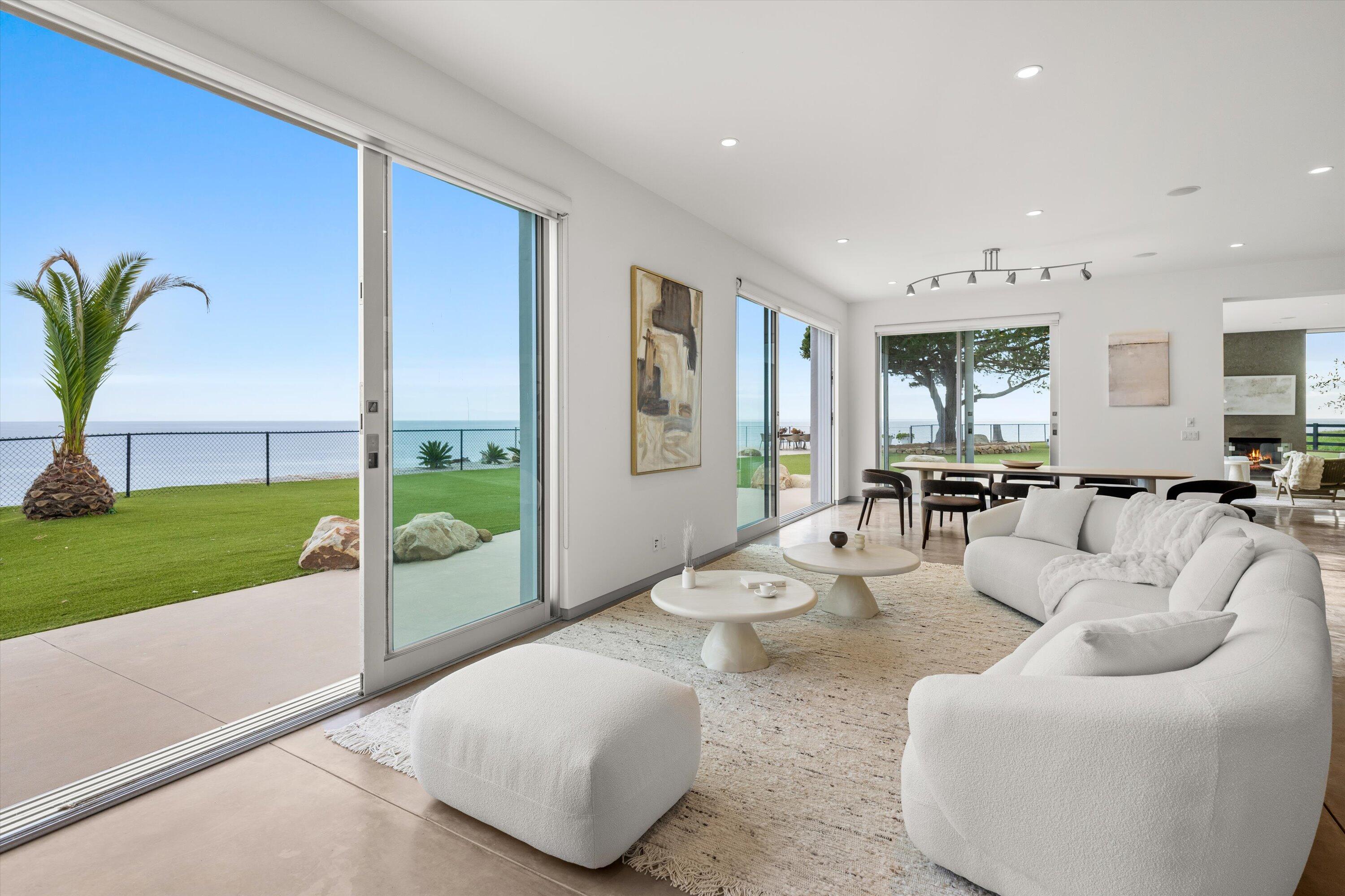 Santa Barbara, California 93111, United States, 5 Bedrooms Bedrooms, ,5 BathroomsBathrooms,Residential,Active,201330