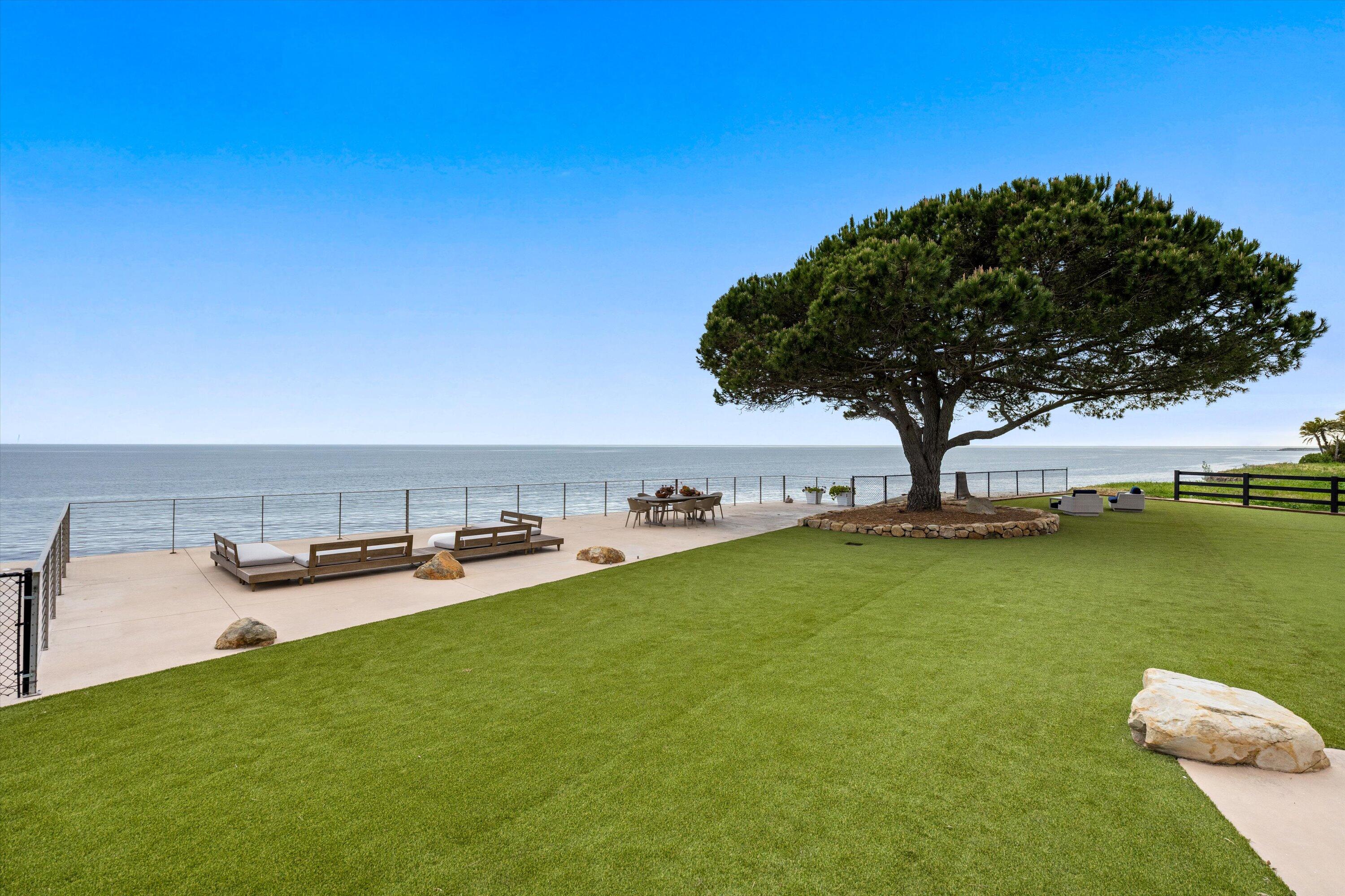 Santa Barbara, California 93111, United States, 5 Bedrooms Bedrooms, ,5 BathroomsBathrooms,Residential,Active,201330