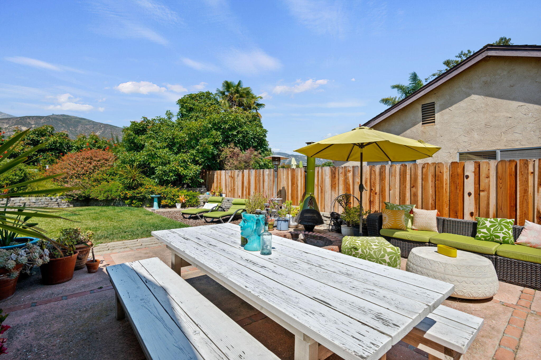 Carpinteria, California 93013, United States, 3 Bedrooms Bedrooms, ,2 BathroomsBathrooms,Residential,Pending,191511