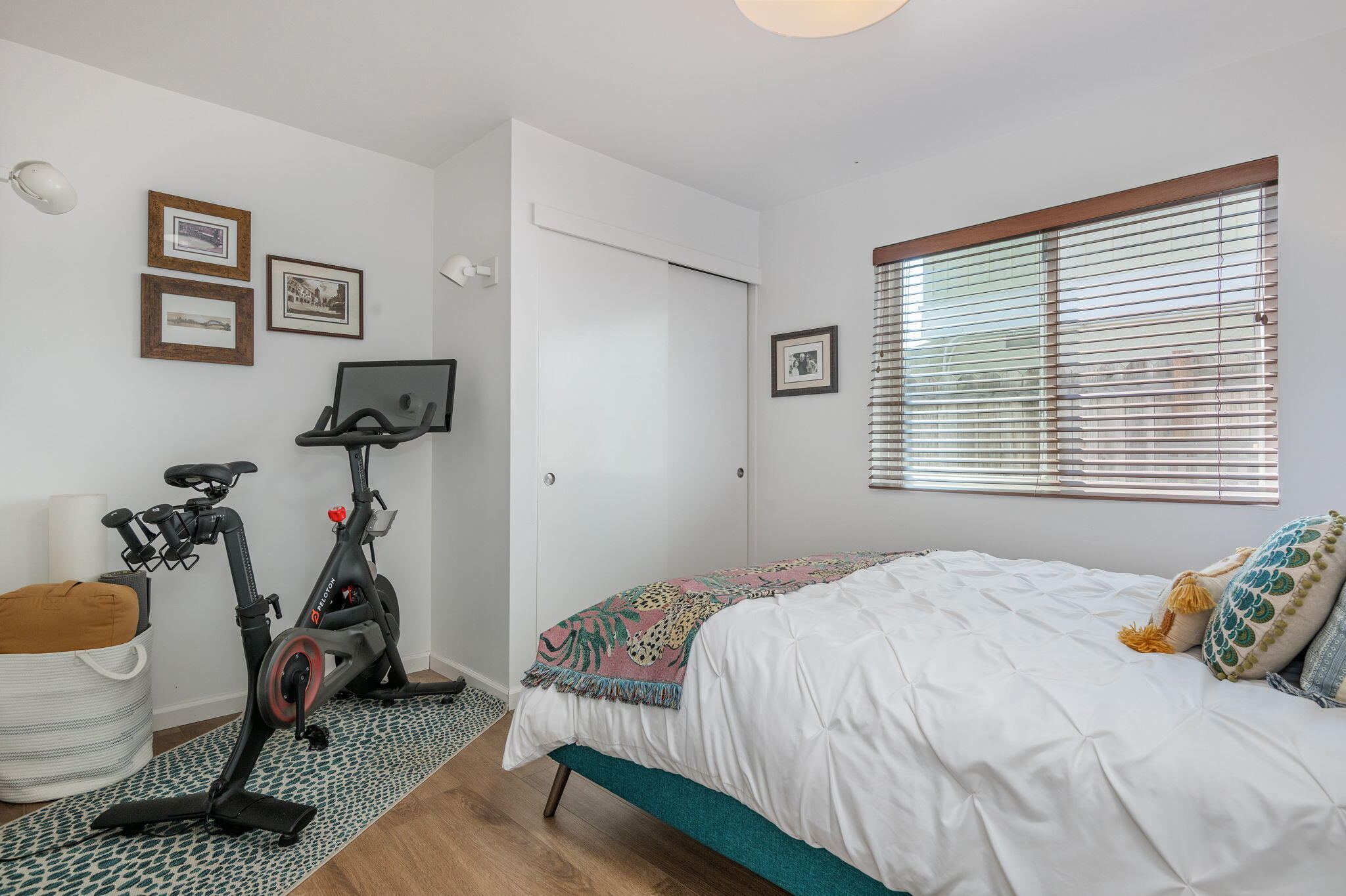 Carpinteria, California 93013, United States, 3 Bedrooms Bedrooms, ,2 BathroomsBathrooms,Residential,Pending,191511