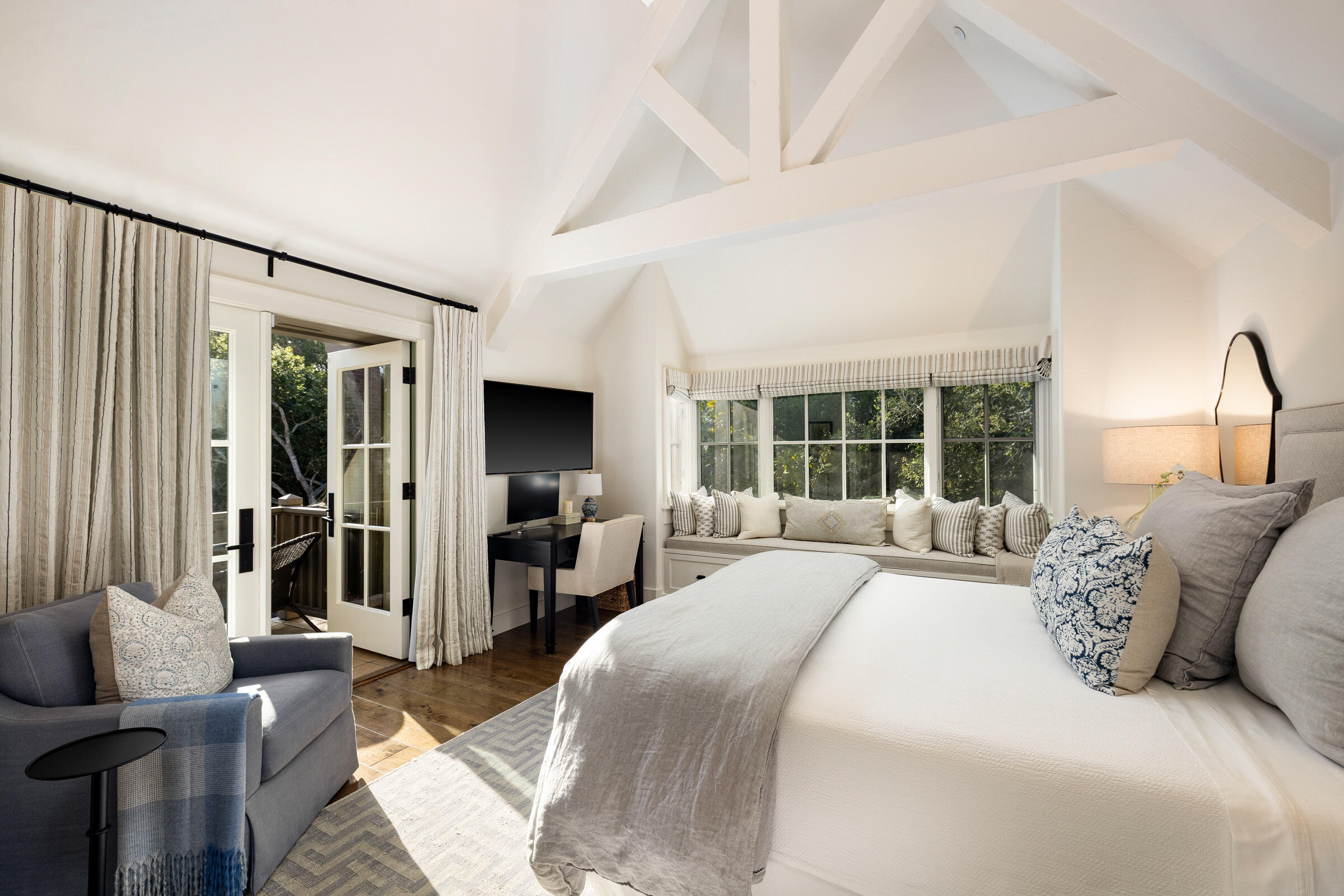 Santa Barbara, California 93108, United States, 2 Bedrooms Bedrooms, ,3 BathroomsBathrooms,Residential,Active,139338