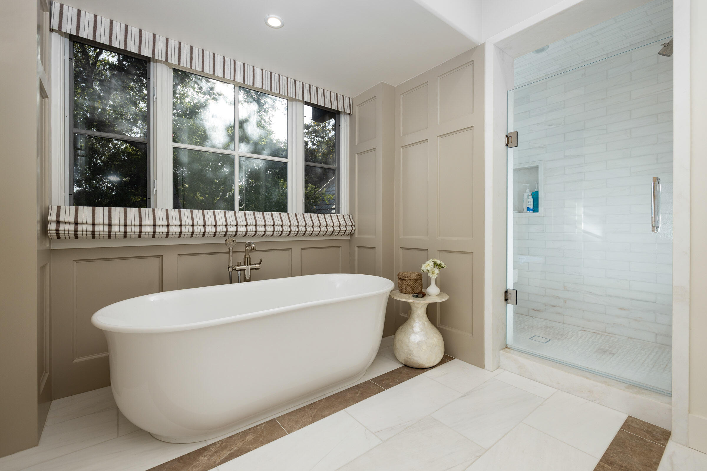 Santa Barbara, California 93108, United States, 2 Bedrooms Bedrooms, ,3 BathroomsBathrooms,Residential,Active,139338