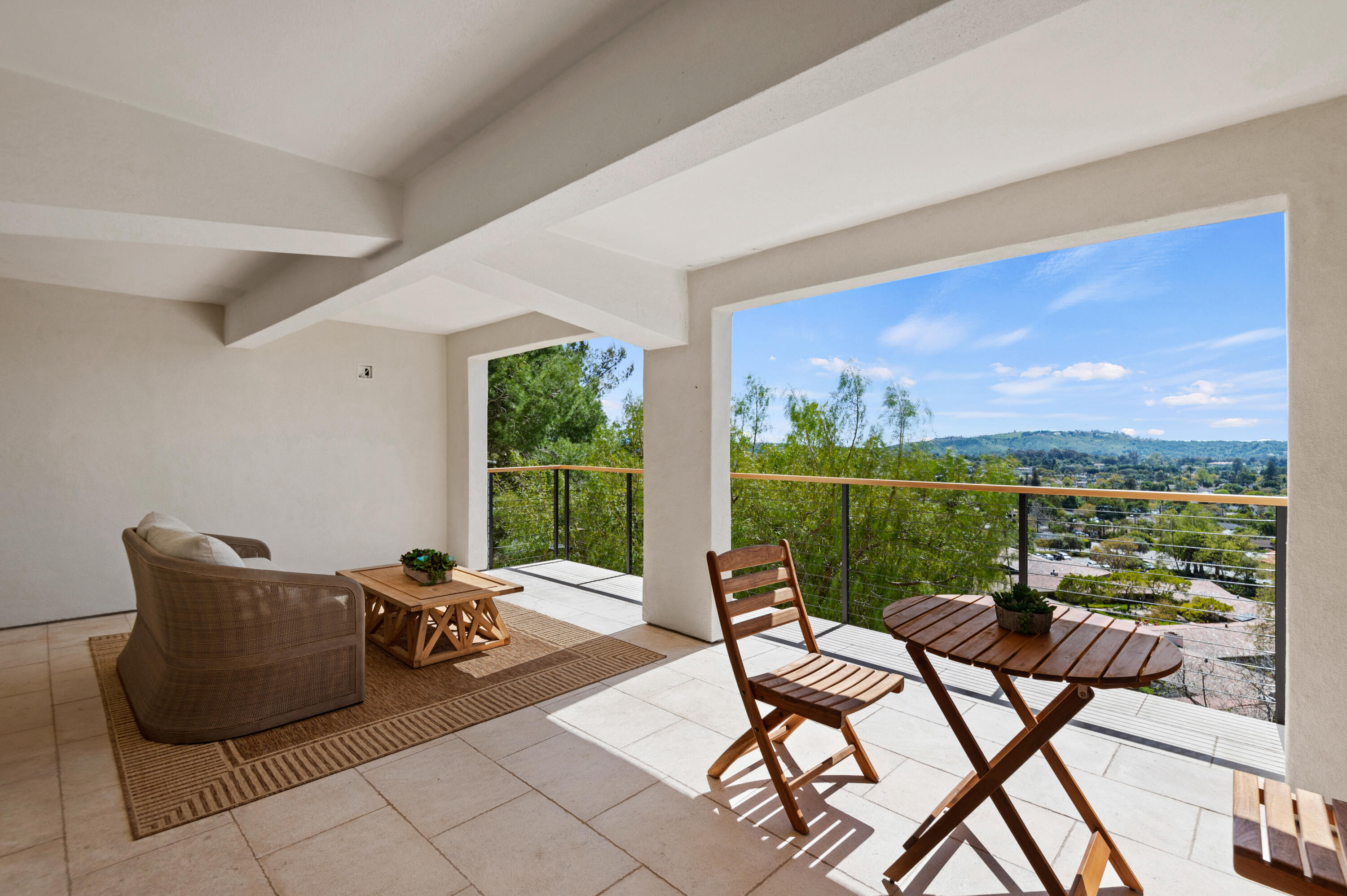 Santa Barbara, California 93105, United States, 3 Bedrooms Bedrooms, ,3 BathroomsBathrooms,Residential,Active,29220