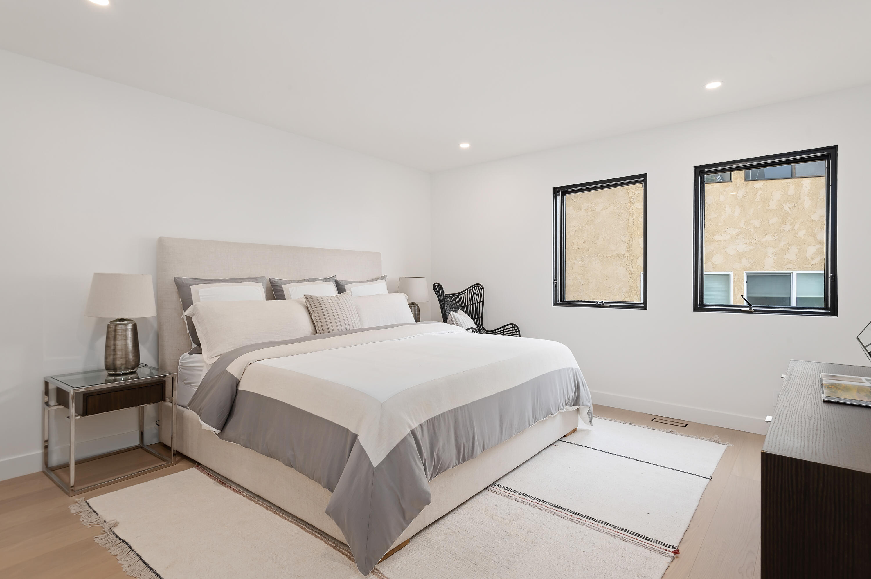 Santa Barbara, California 93105, United States, 3 Bedrooms Bedrooms, ,3 BathroomsBathrooms,Residential,Active,29220