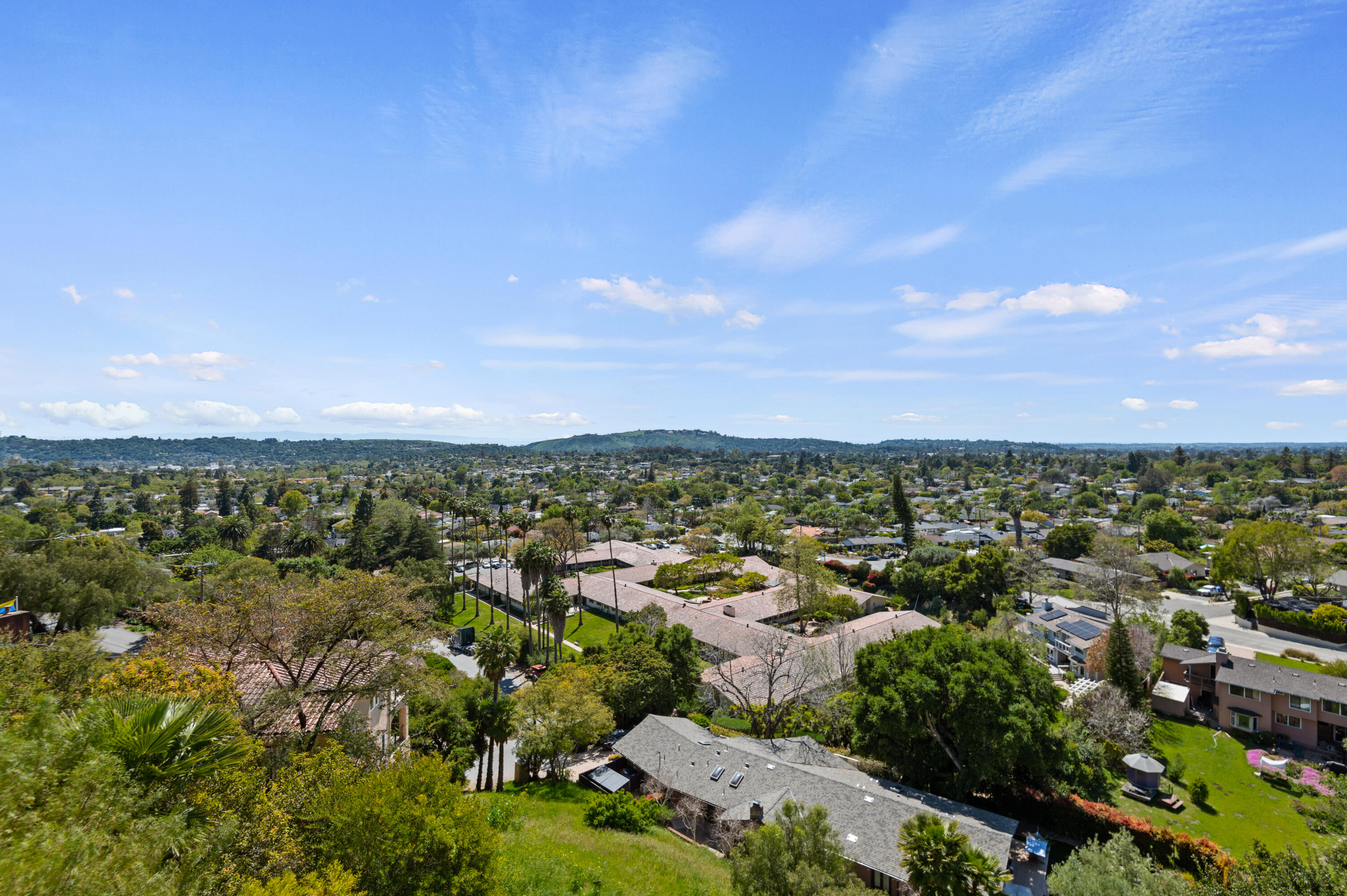 Santa Barbara, California 93105, United States, 3 Bedrooms Bedrooms, ,3 BathroomsBathrooms,Residential,Active,29220