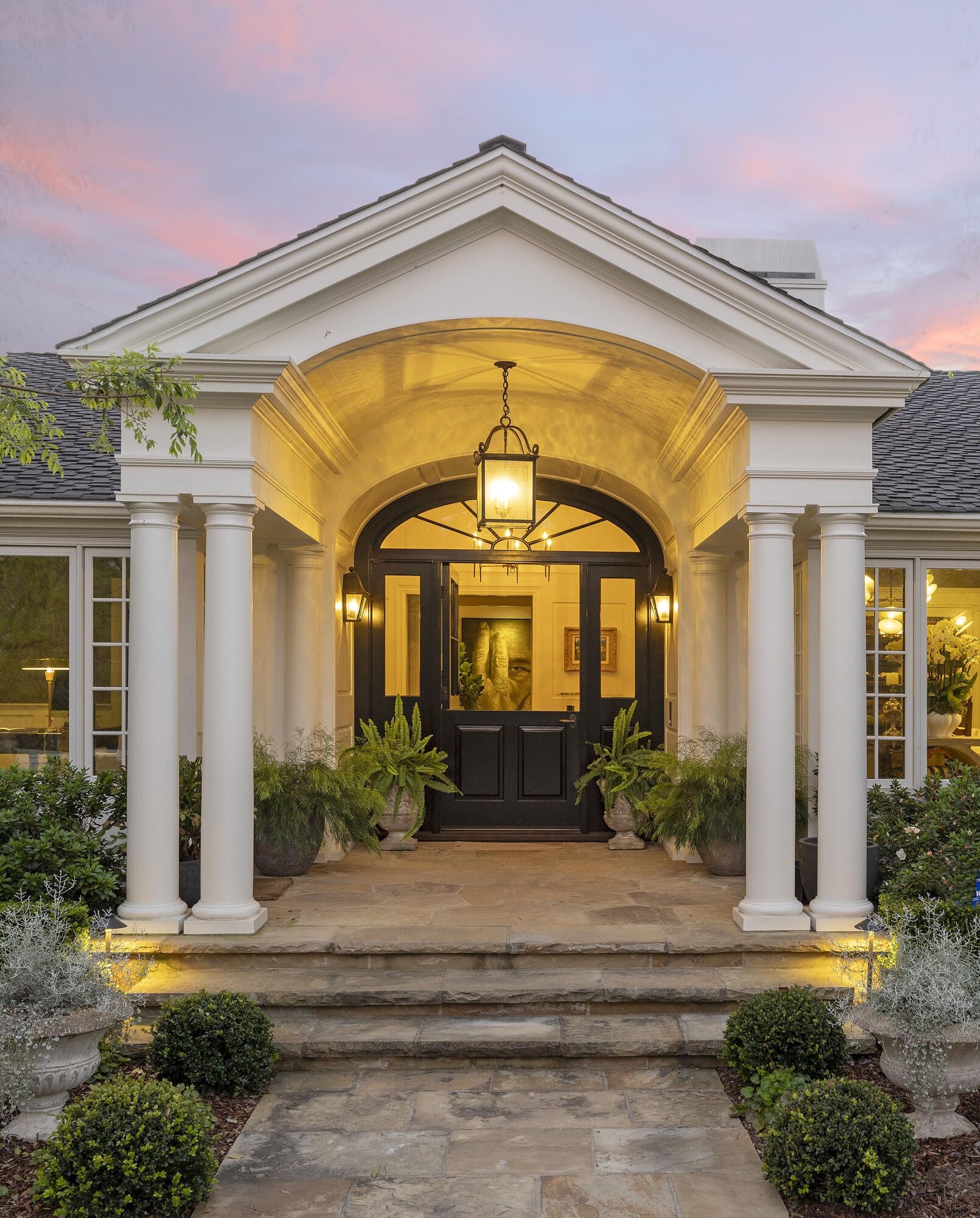 Santa Barbara, California 93108, United States, 4 Bedrooms Bedrooms, ,5 BathroomsBathrooms,Residential,Active,86749