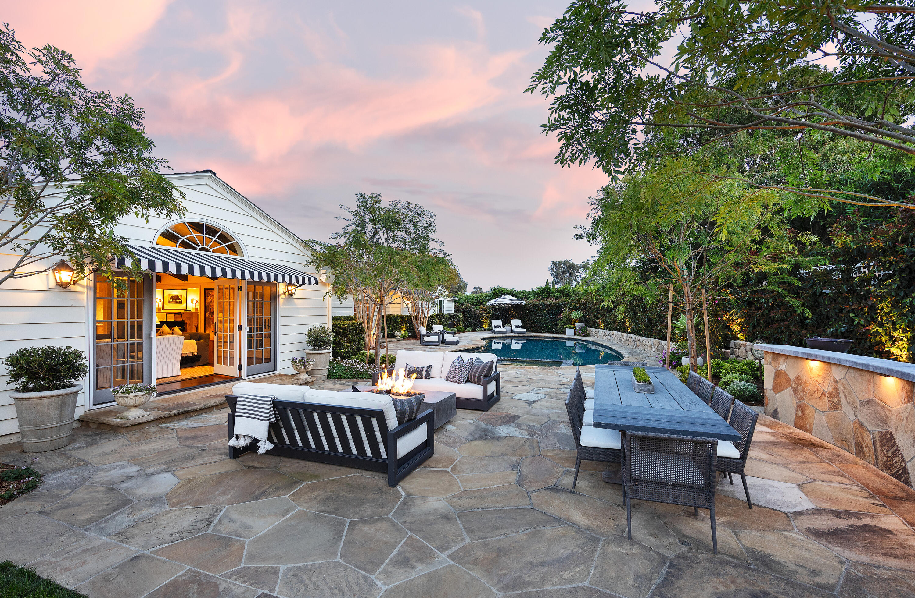 Santa Barbara, California 93108, United States, 4 Bedrooms Bedrooms, ,5 BathroomsBathrooms,Residential,Active,86749