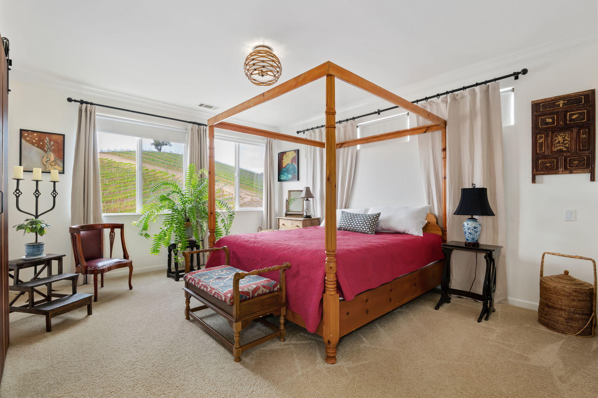 Los Alamos, California 93440, United States, 4 Bedrooms Bedrooms, ,3 BathroomsBathrooms,Residential,Pending,11106