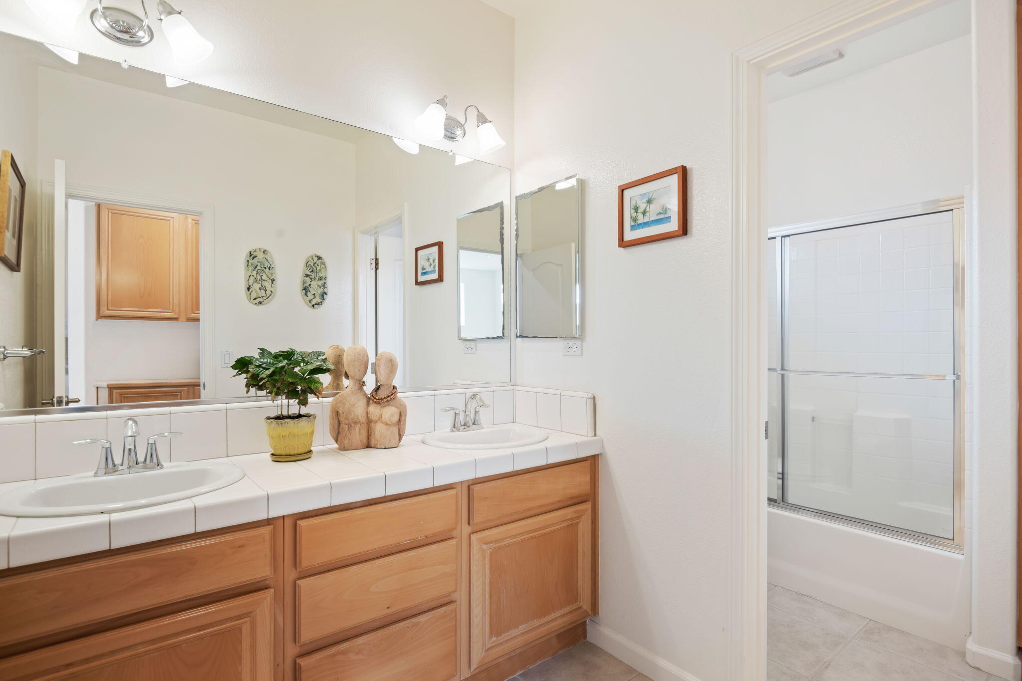 Los Alamos, California 93440, United States, 4 Bedrooms Bedrooms, ,3 BathroomsBathrooms,Residential,Pending,11106