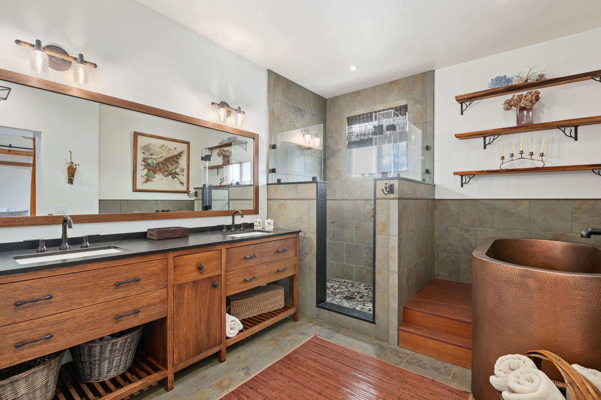 Los Alamos, California 93440, United States, 4 Bedrooms Bedrooms, ,3 BathroomsBathrooms,Residential,Pending,11106