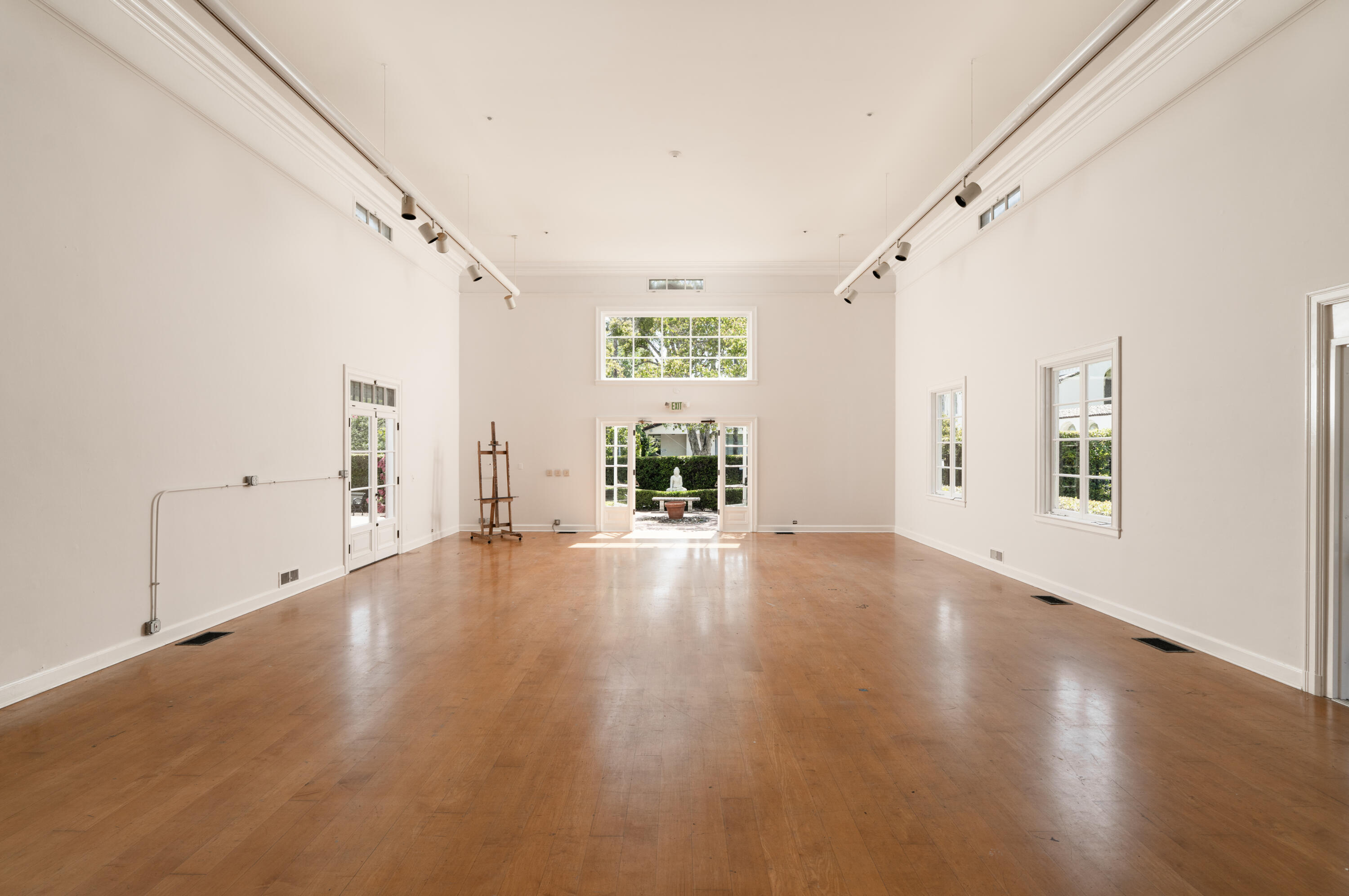 Santa Barbara, California 93101, United States, ,Residential,Active,236082