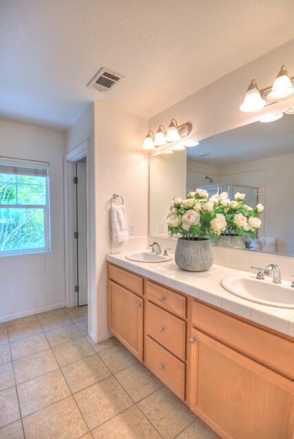 Buellton, California 93427, United States, 4 Bedrooms Bedrooms, ,3 BathroomsBathrooms,Residential,Active,175247